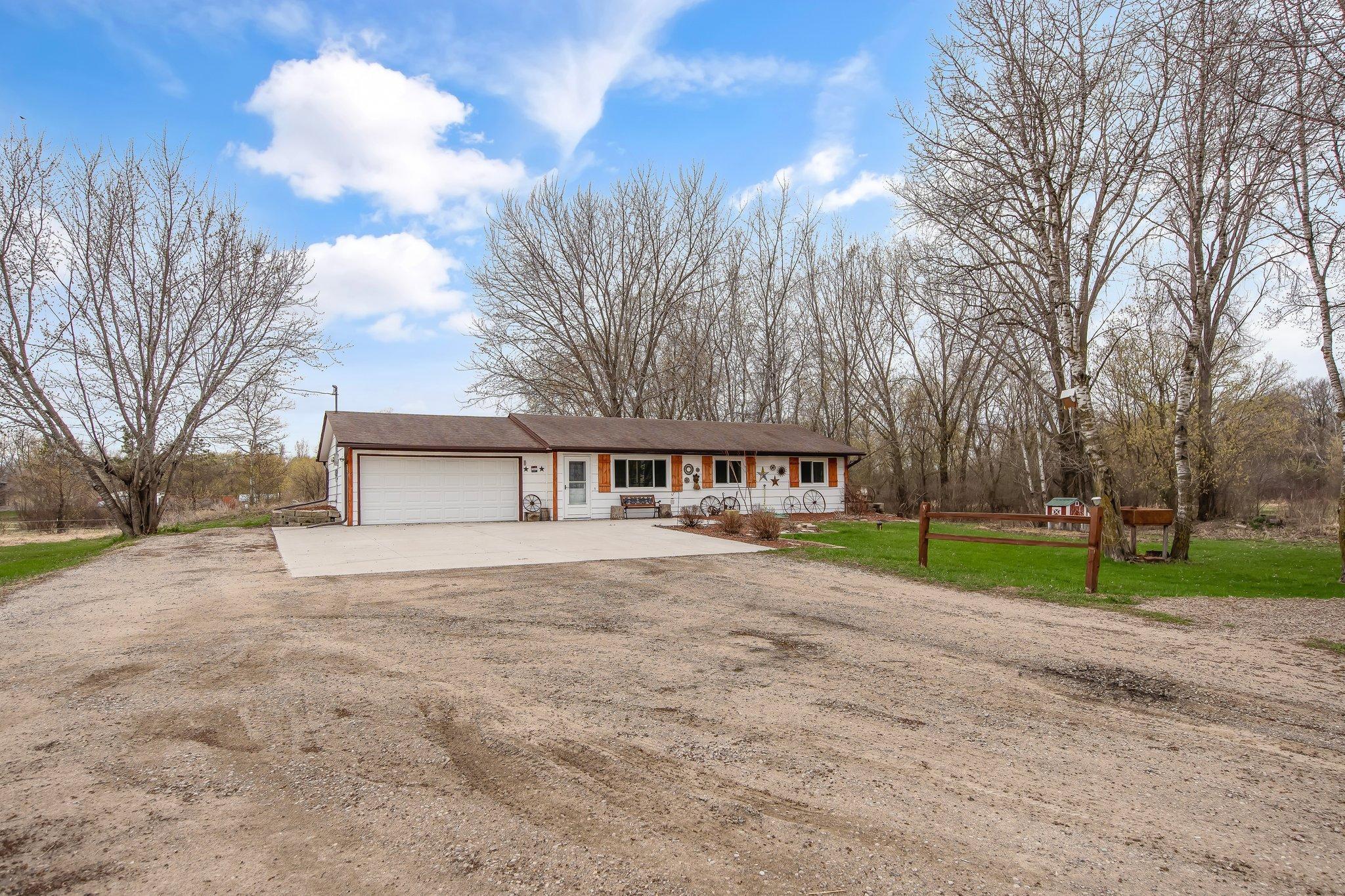 15701 209th Avenue NW, Elk River MN 55330