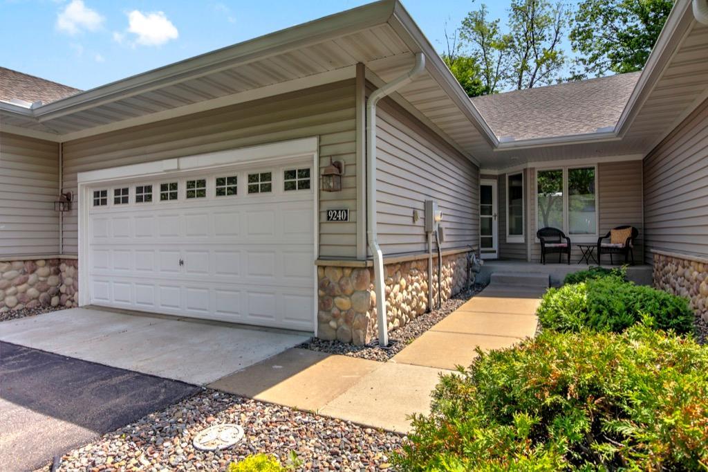 9240 Blackoaks Lane N, Maple Grove MN 55311