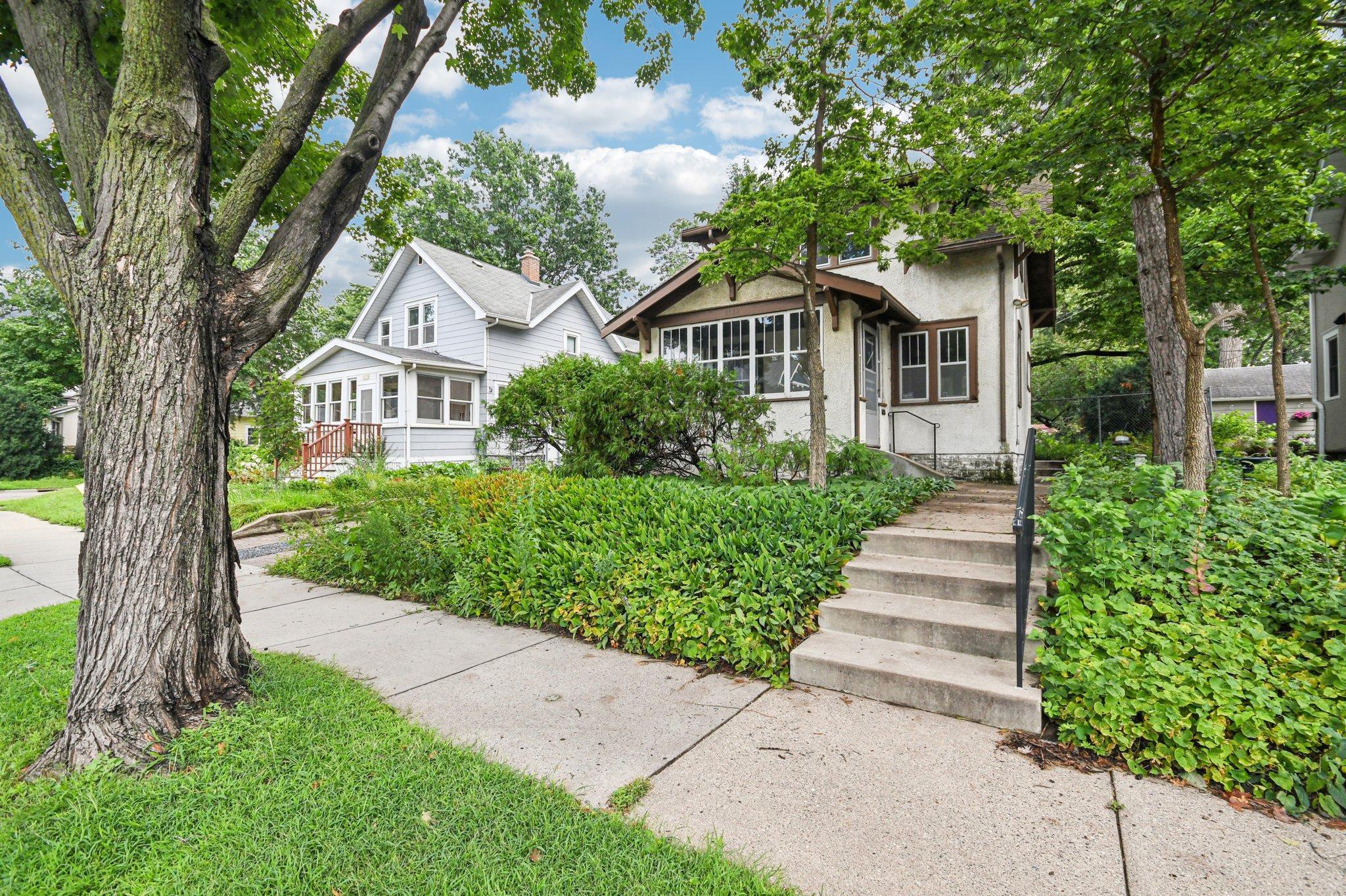1132 Raymond Avenue, Saint Paul MN 55108