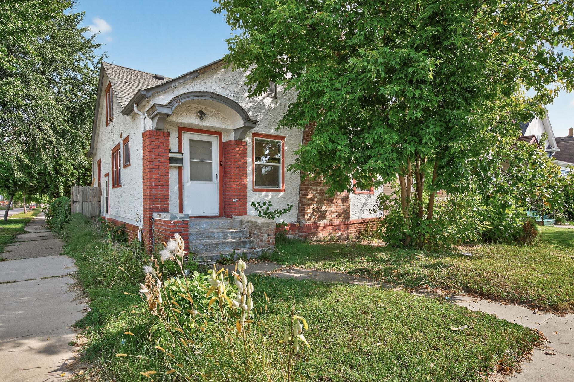 1530 Penn Avenue N, Minneapolis MN 55411