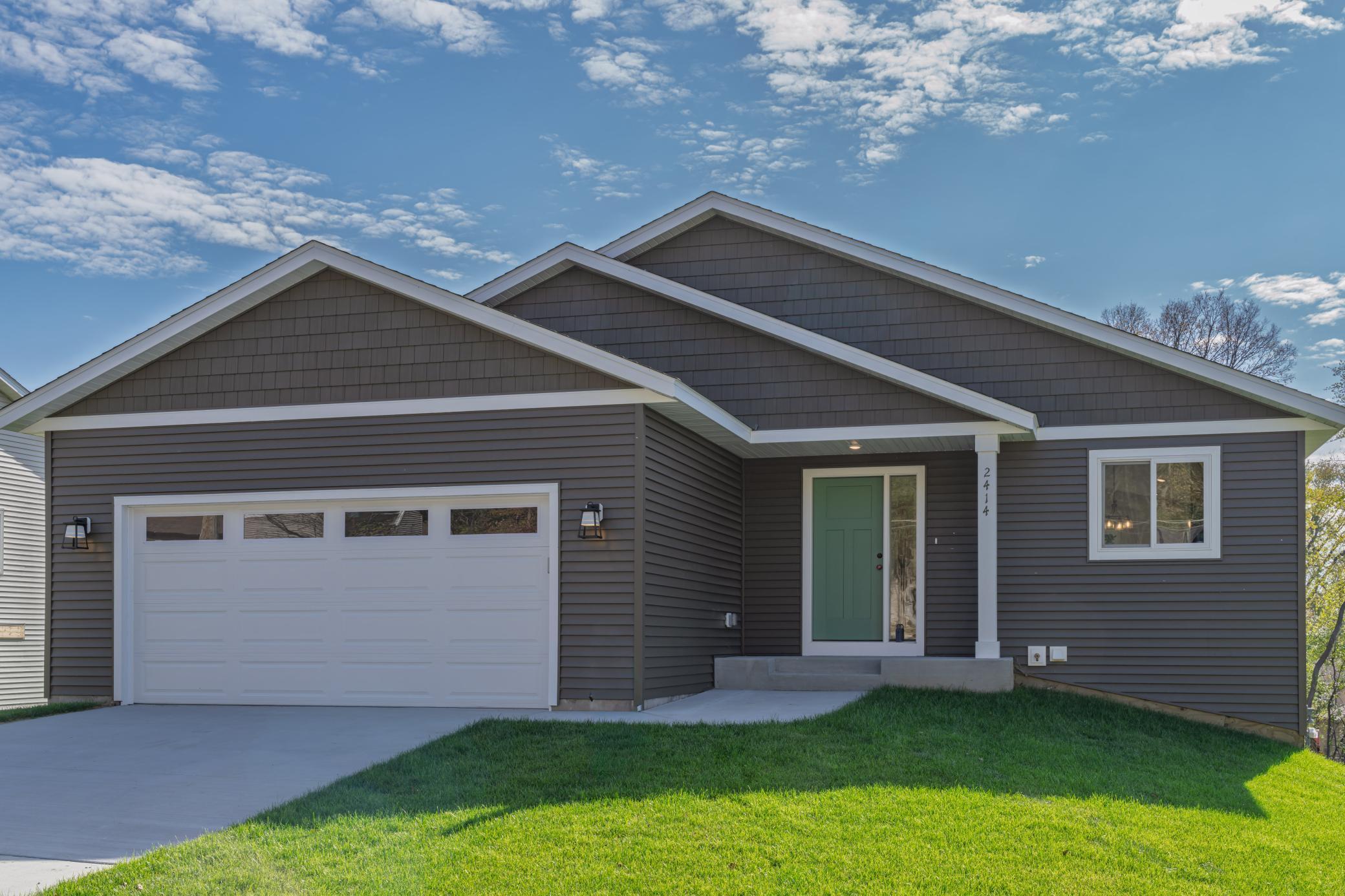 2414 15 Street SE, Rochester MN 55904