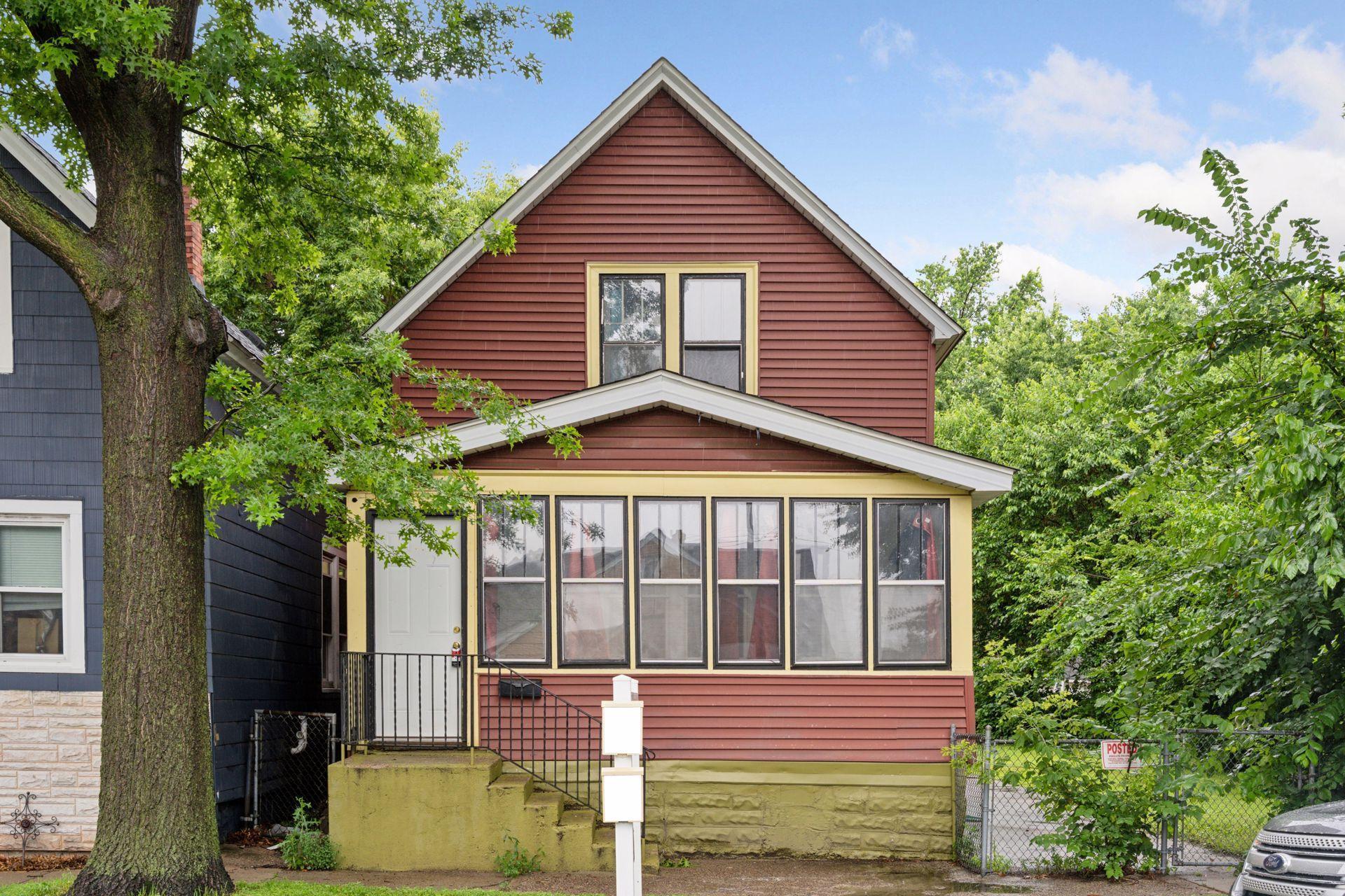 849 Woodbridge Street, Saint Paul MN 55117