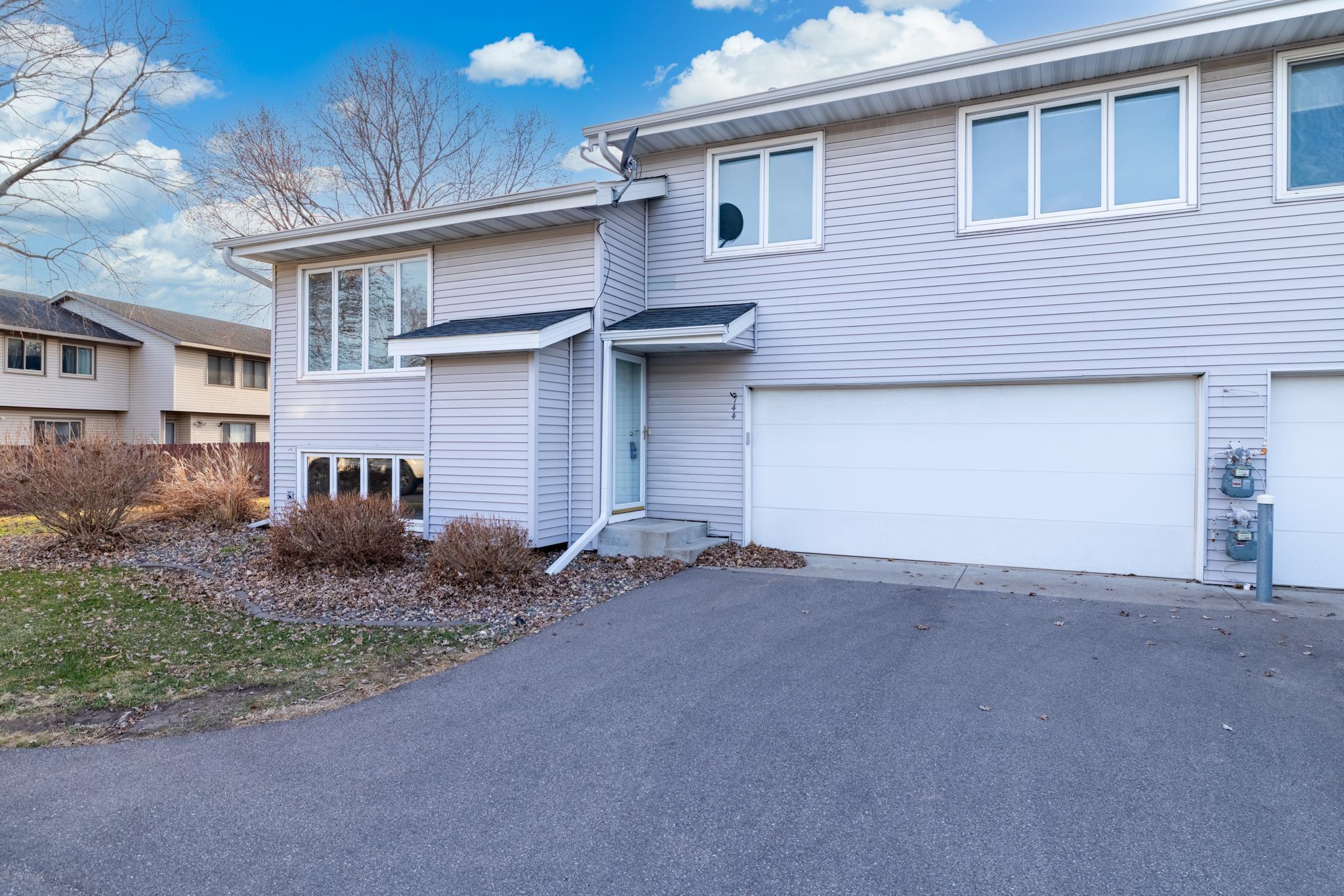 6744 Foliage Court W, Rosemount MN 55068