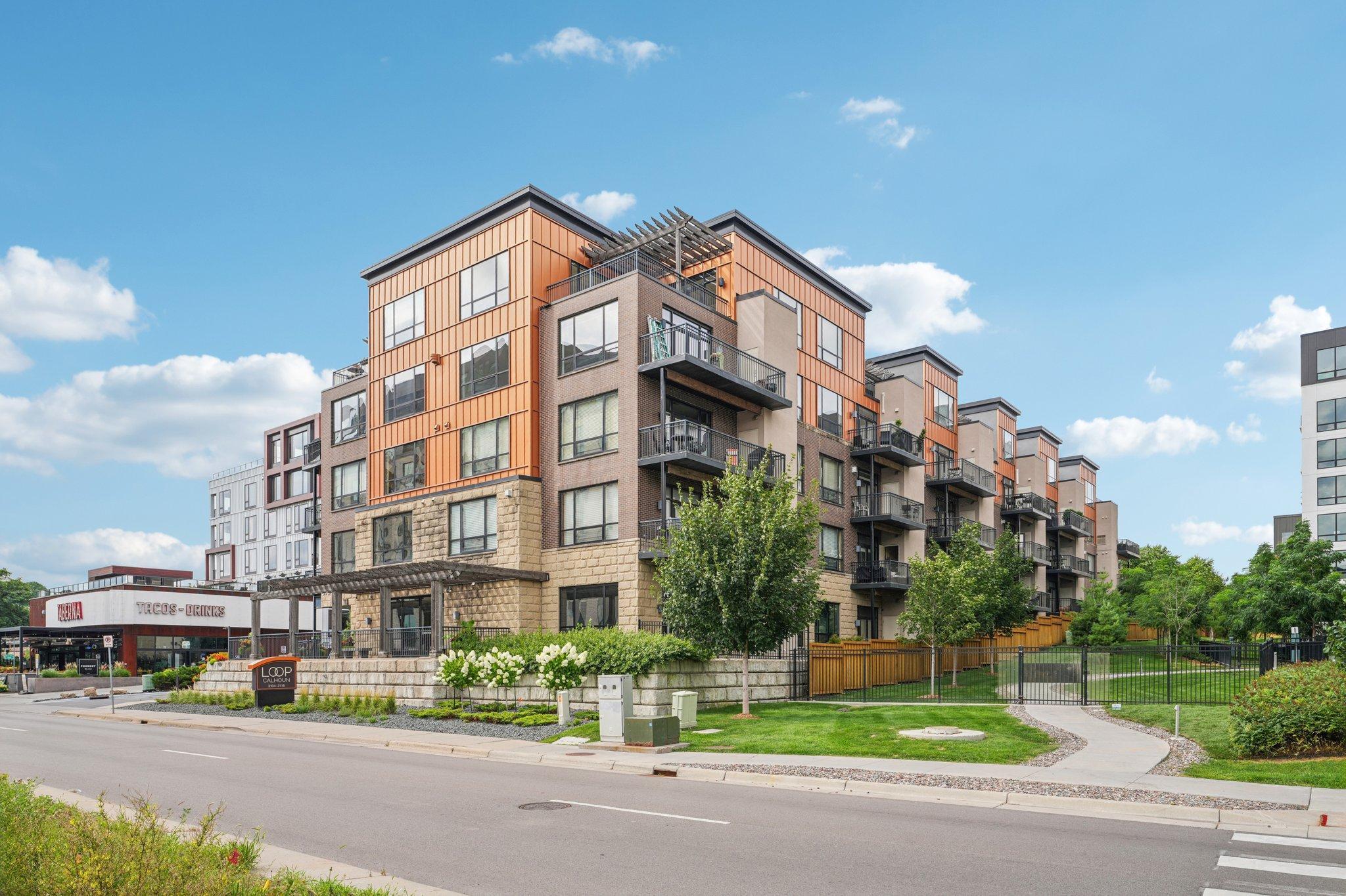 3104 W Lake Street Unit 305, Minneapolis MN 55416