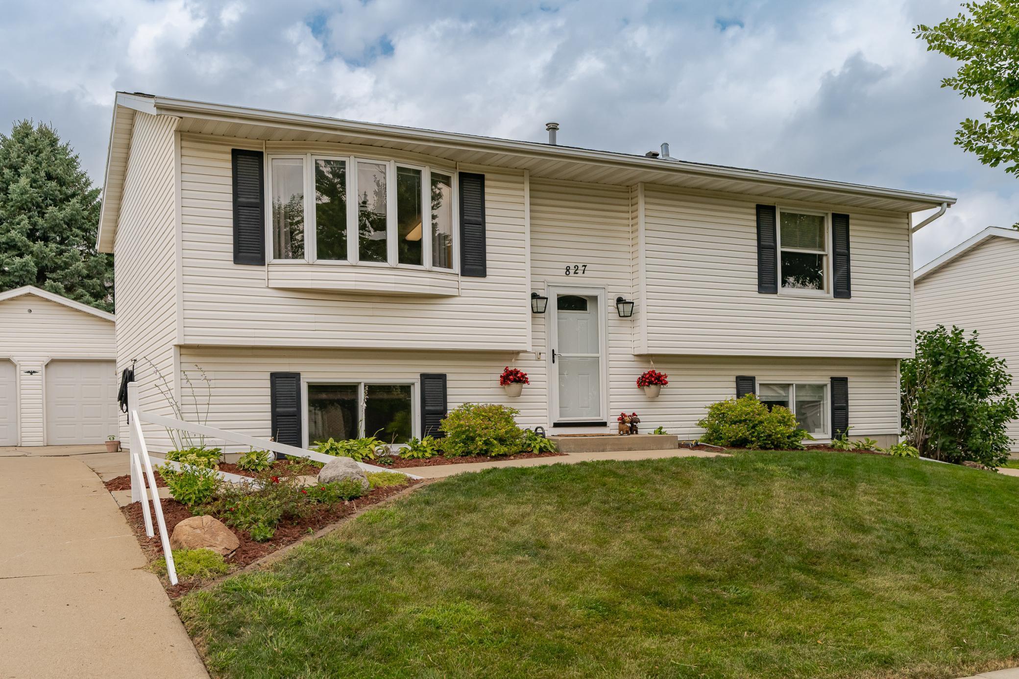827 44th Avenue NW, Rochester MN 55901
