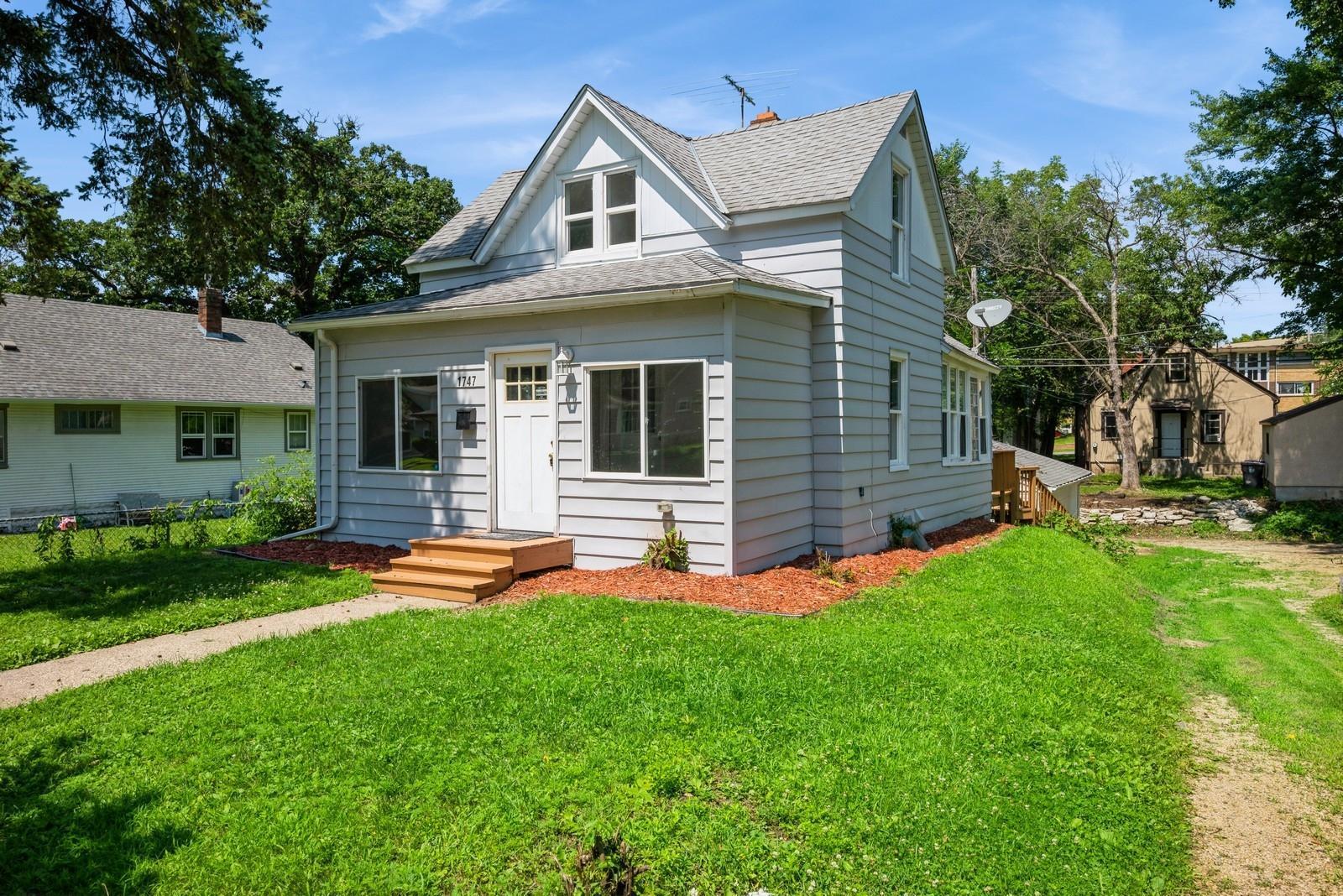 1747 York Avenue, Saint Paul MN 55106
