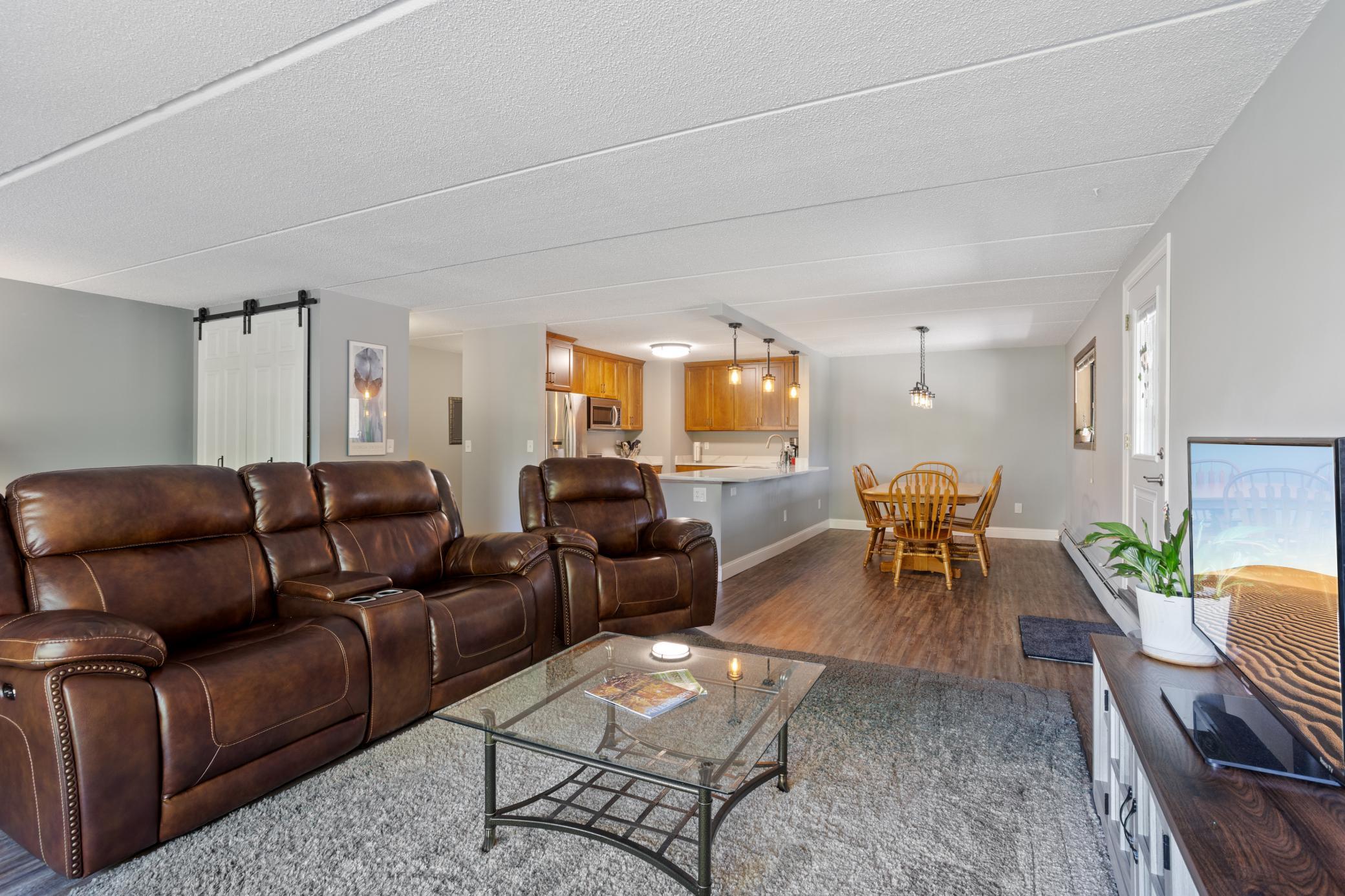 10401 Cedar Lake Road Unit 201, Minnetonka MN 55305