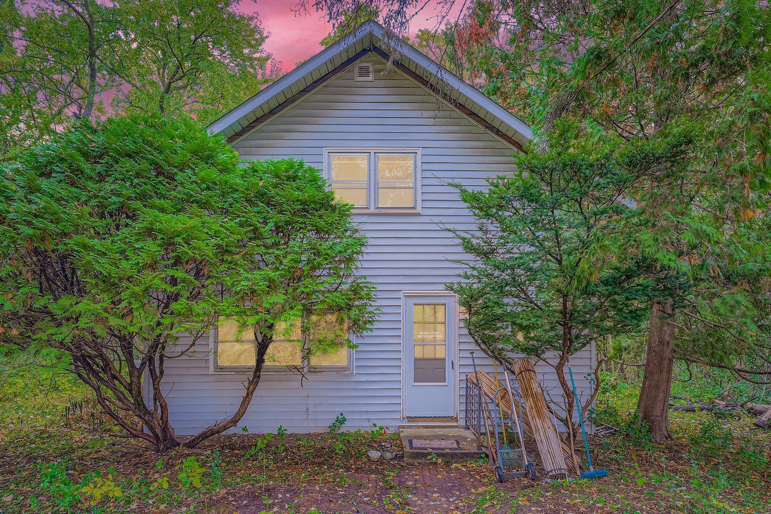 5146 Woodhill Road, Minnetonka MN 55345