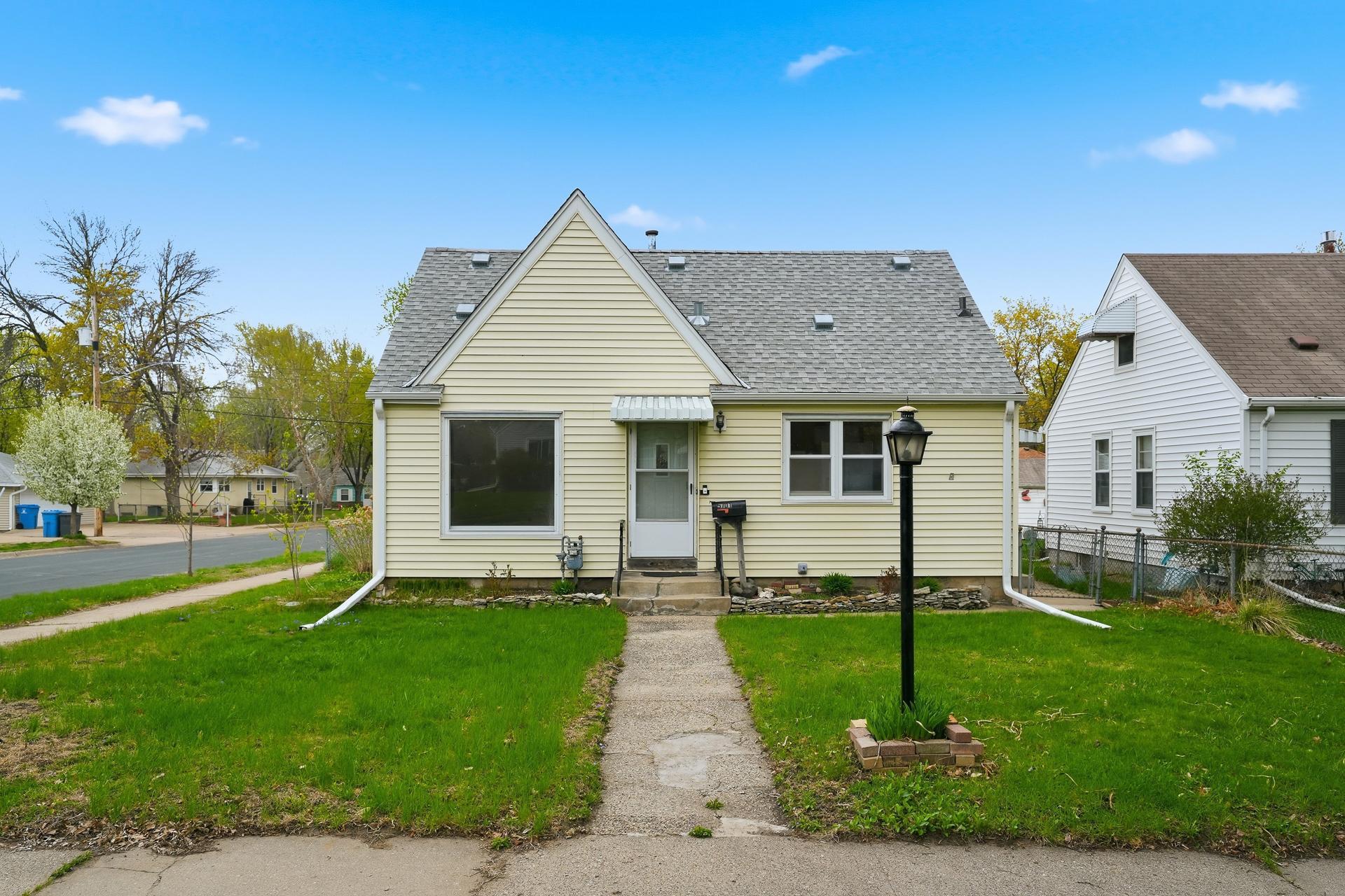 5701 38th Avenue S, Minneapolis MN 55417