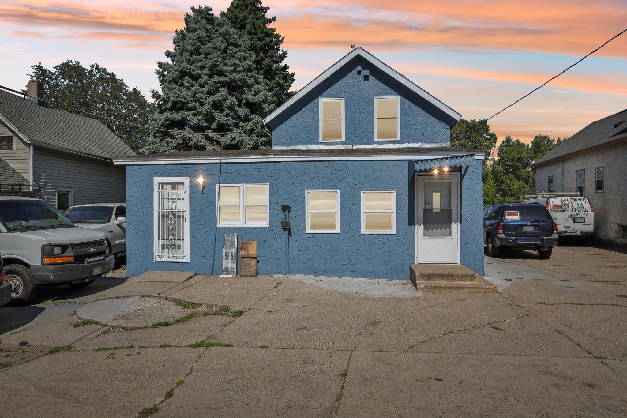 612 Bush Avenue, Saint Paul MN 55130