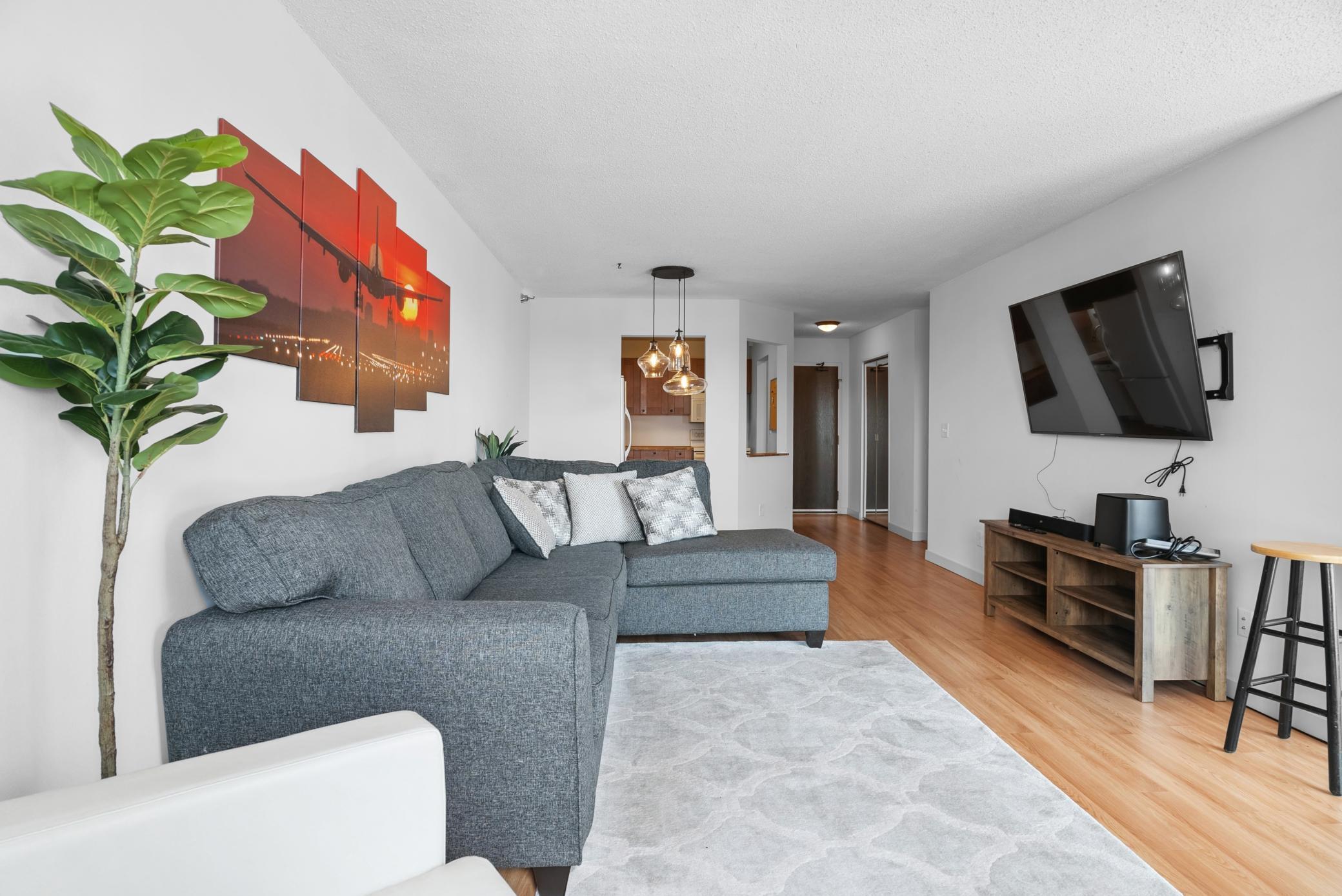 78 10th Street E Unit 2104, Saint Paul MN 55101