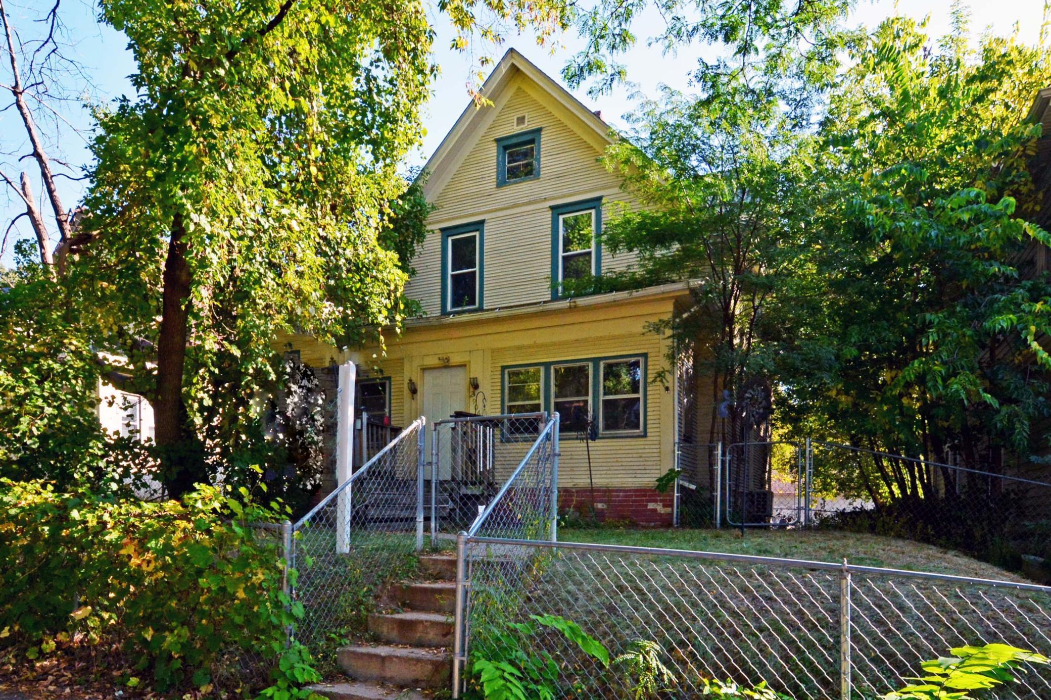 2906 Bryant Avenue N, Minneapolis MN 55411