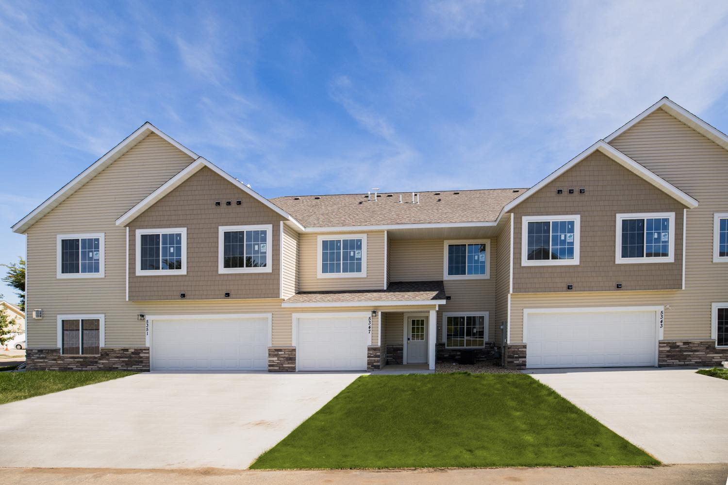 5347 Supalla Court NW, Rochester MN 55901