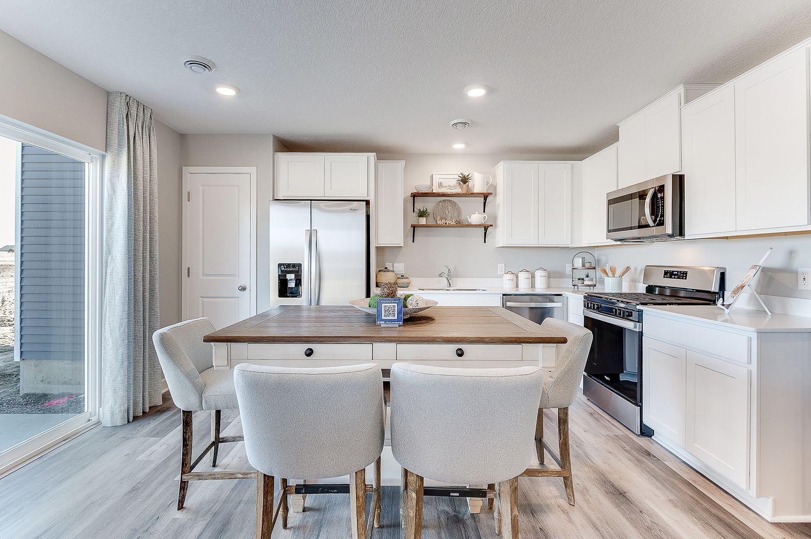 1954 Highview Terrace, Shakopee MN 55379