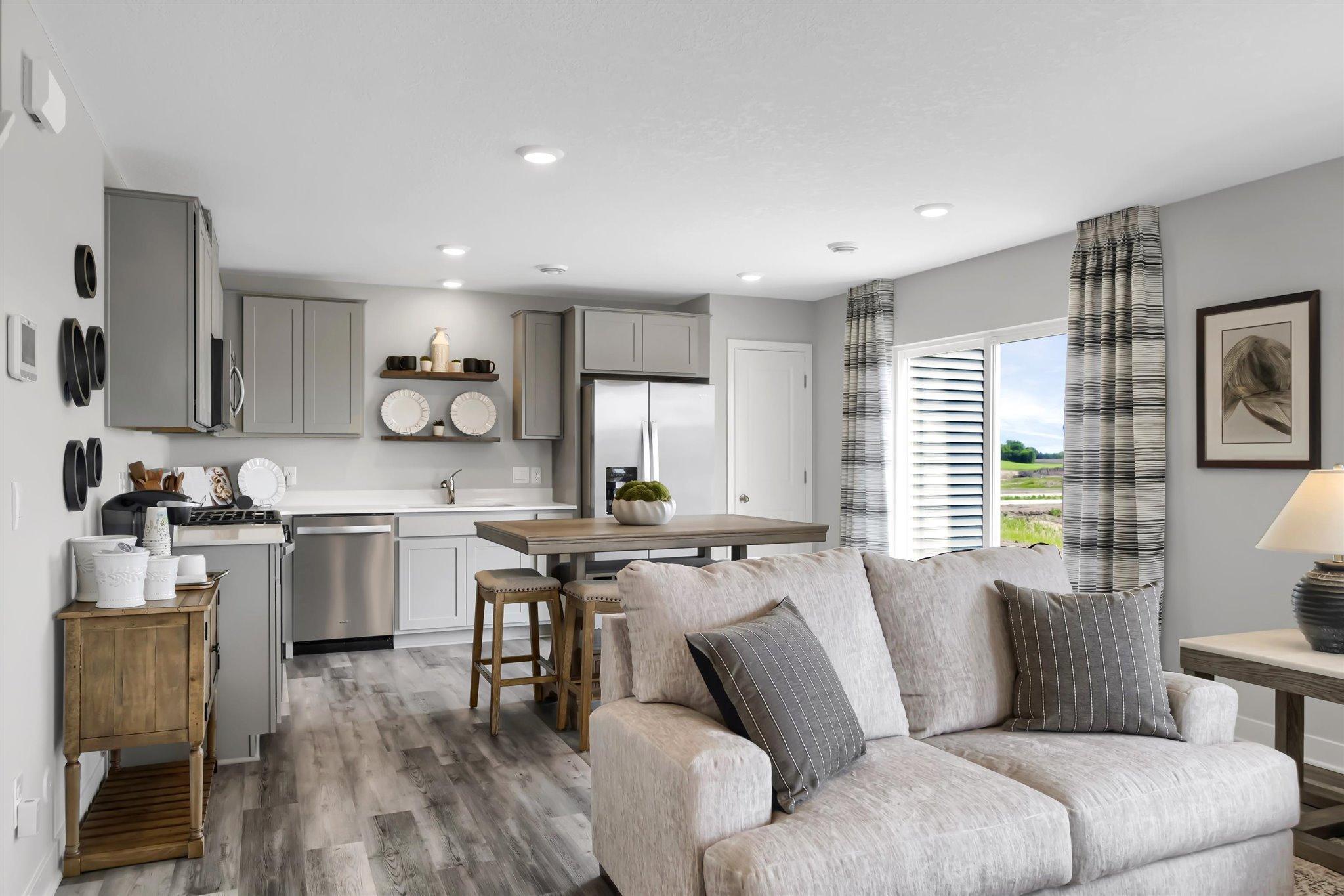 1954 Highview Terrace, Shakopee MN 55379