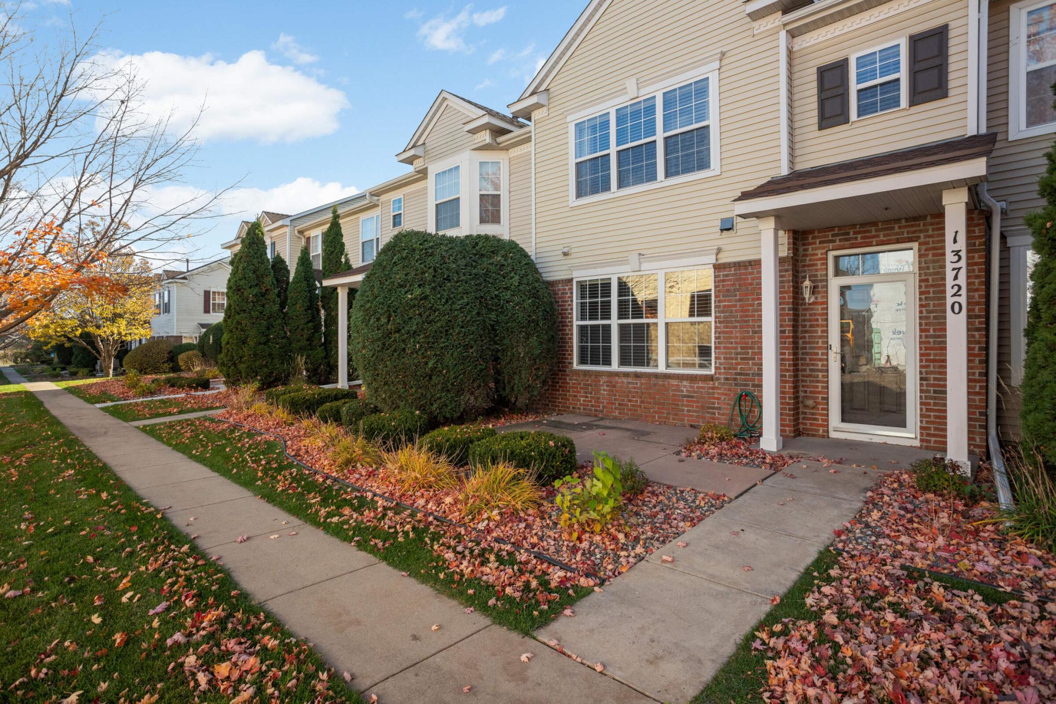 13720 Atrium Avenue, Rosemount MN 55068