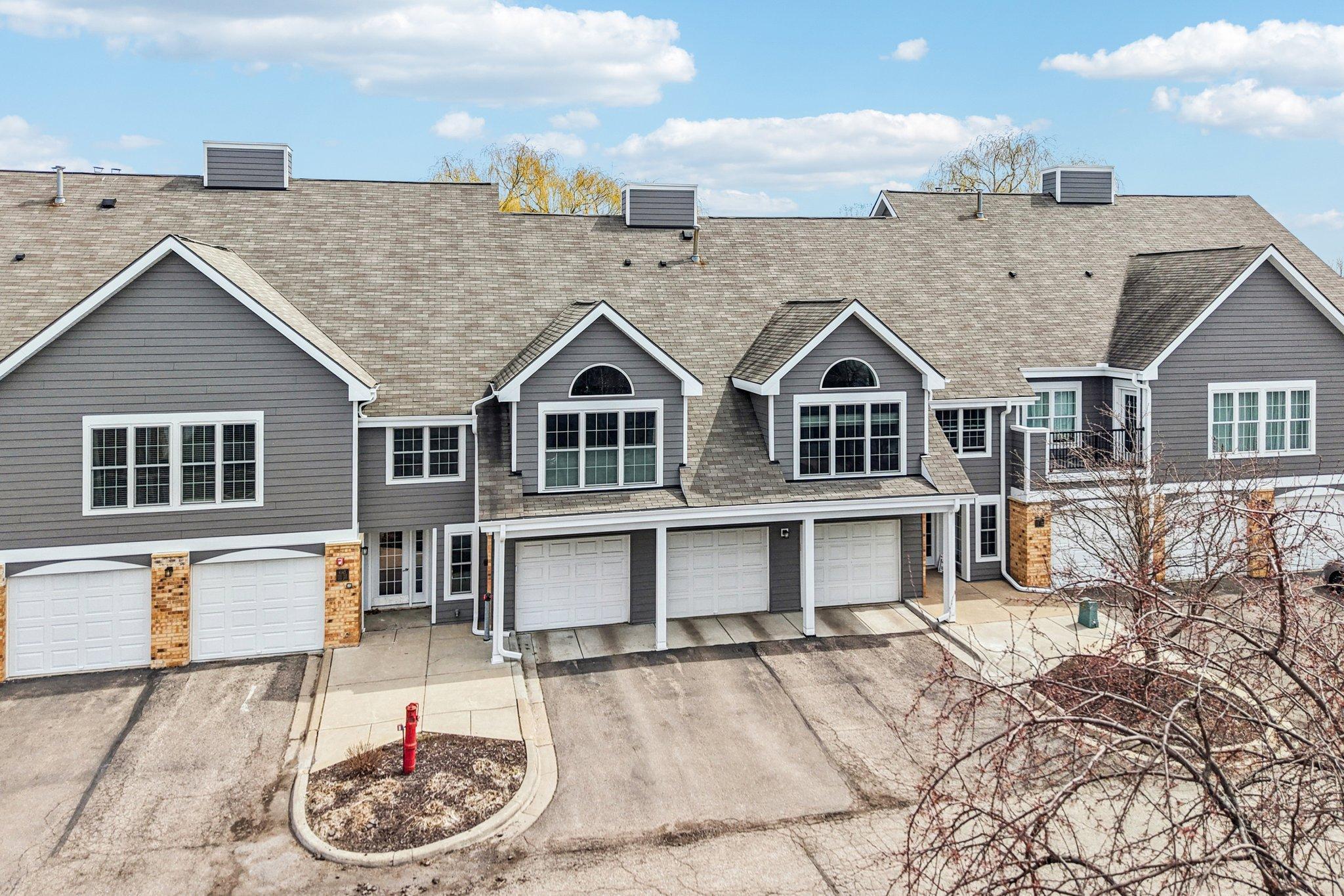 6145 Chasewood Parkway Unit 202, Minnetonka MN 55343