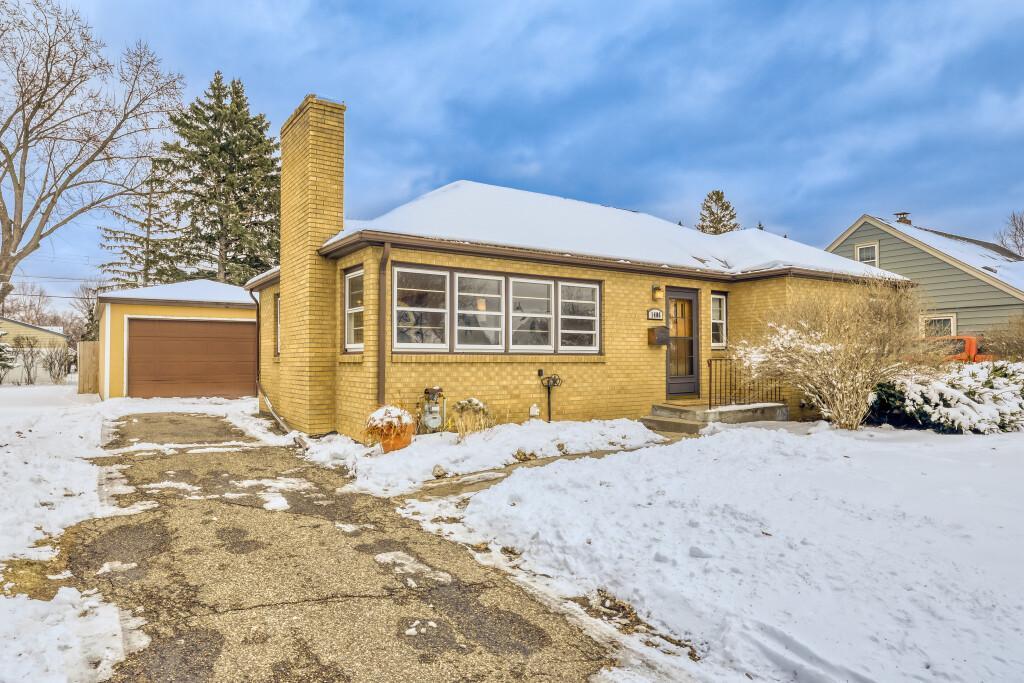 1406 Schletti Street, Saint Paul MN 55117