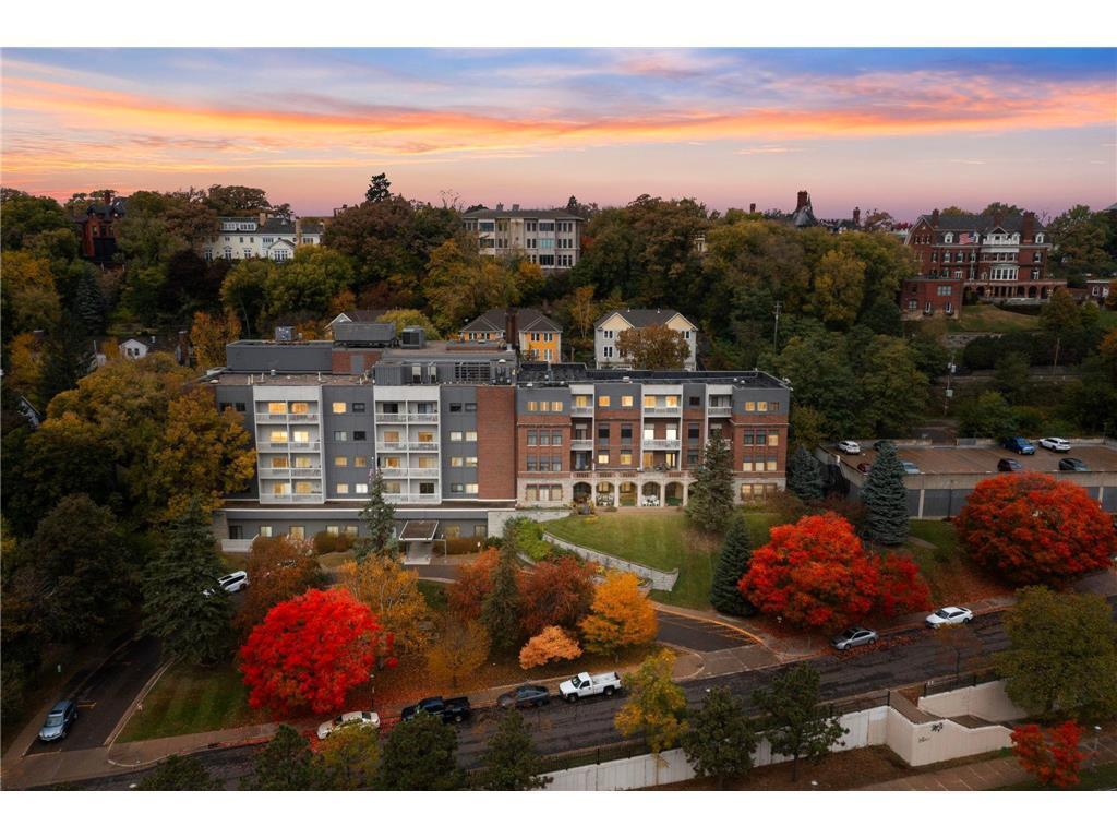 311 Pleasant Avenue Unit 301, Saint Paul MN 55102