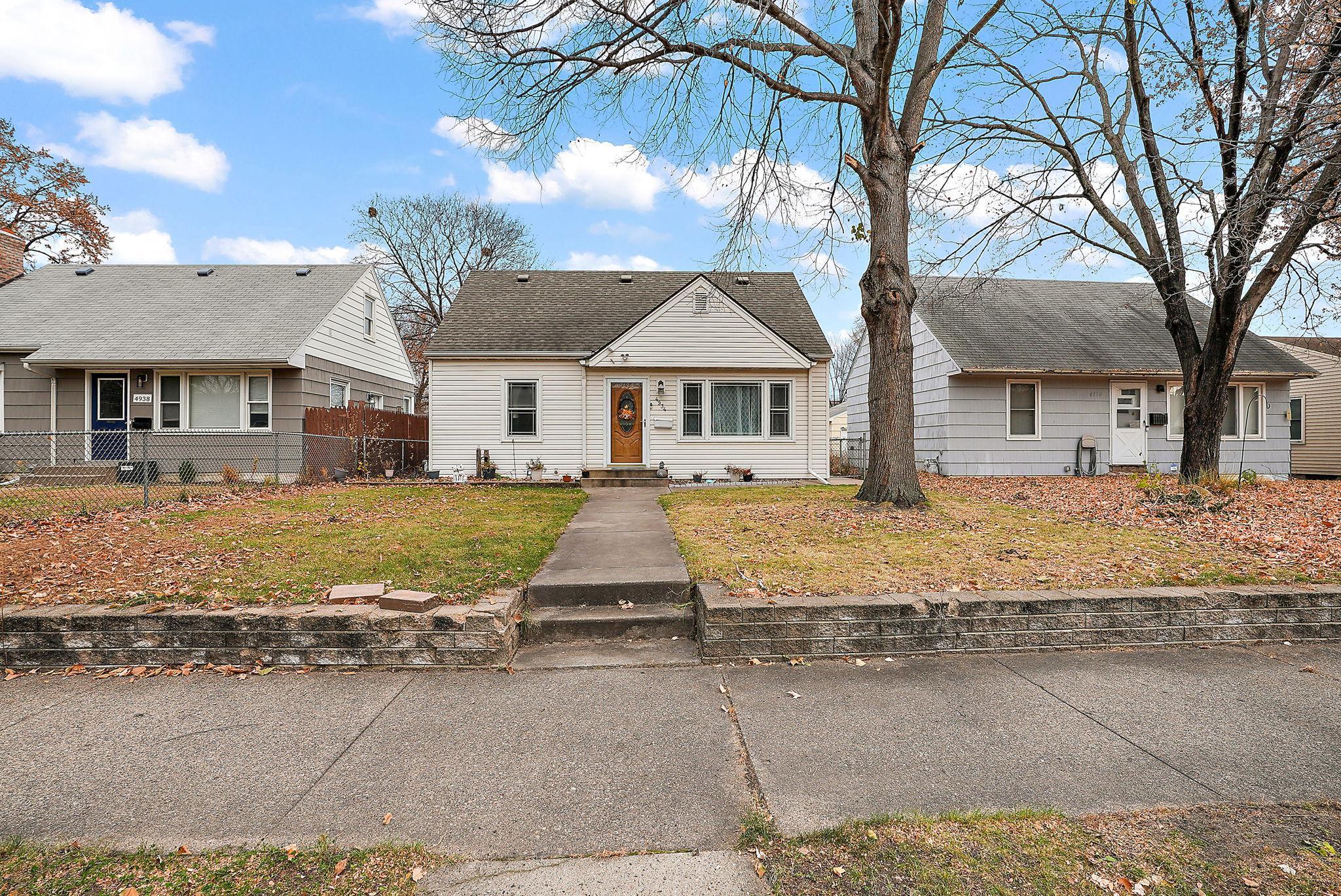 4934 Oliver Avenue N, Minneapolis MN 55430