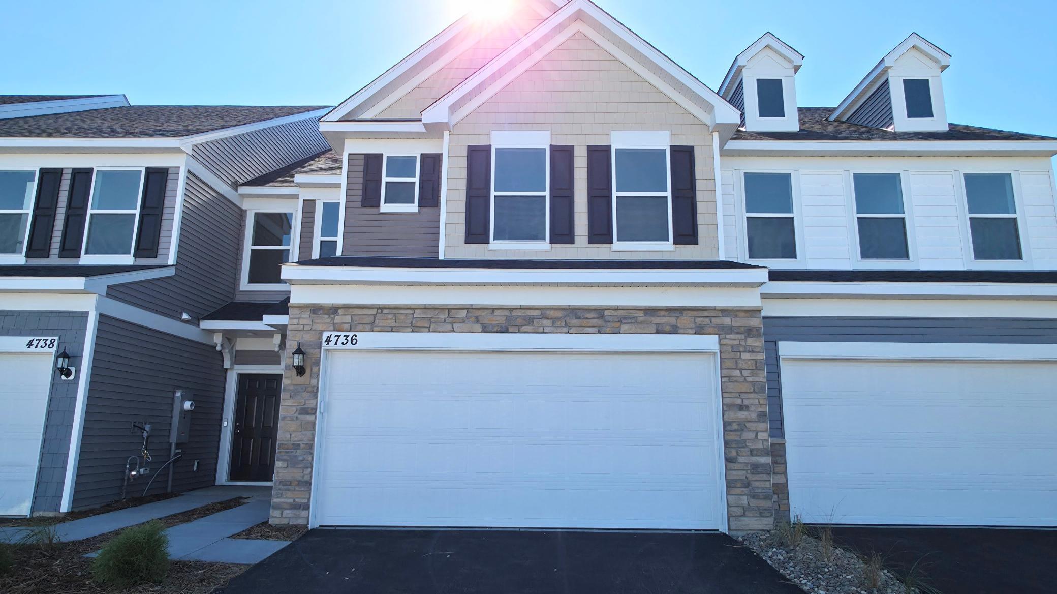 4736 AirLake Curve, Woodbury MN 55129