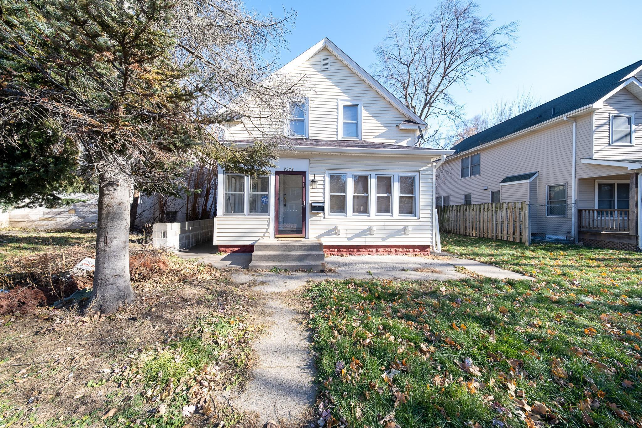 2226 Bryant Avenue N, Minneapolis MN 55411