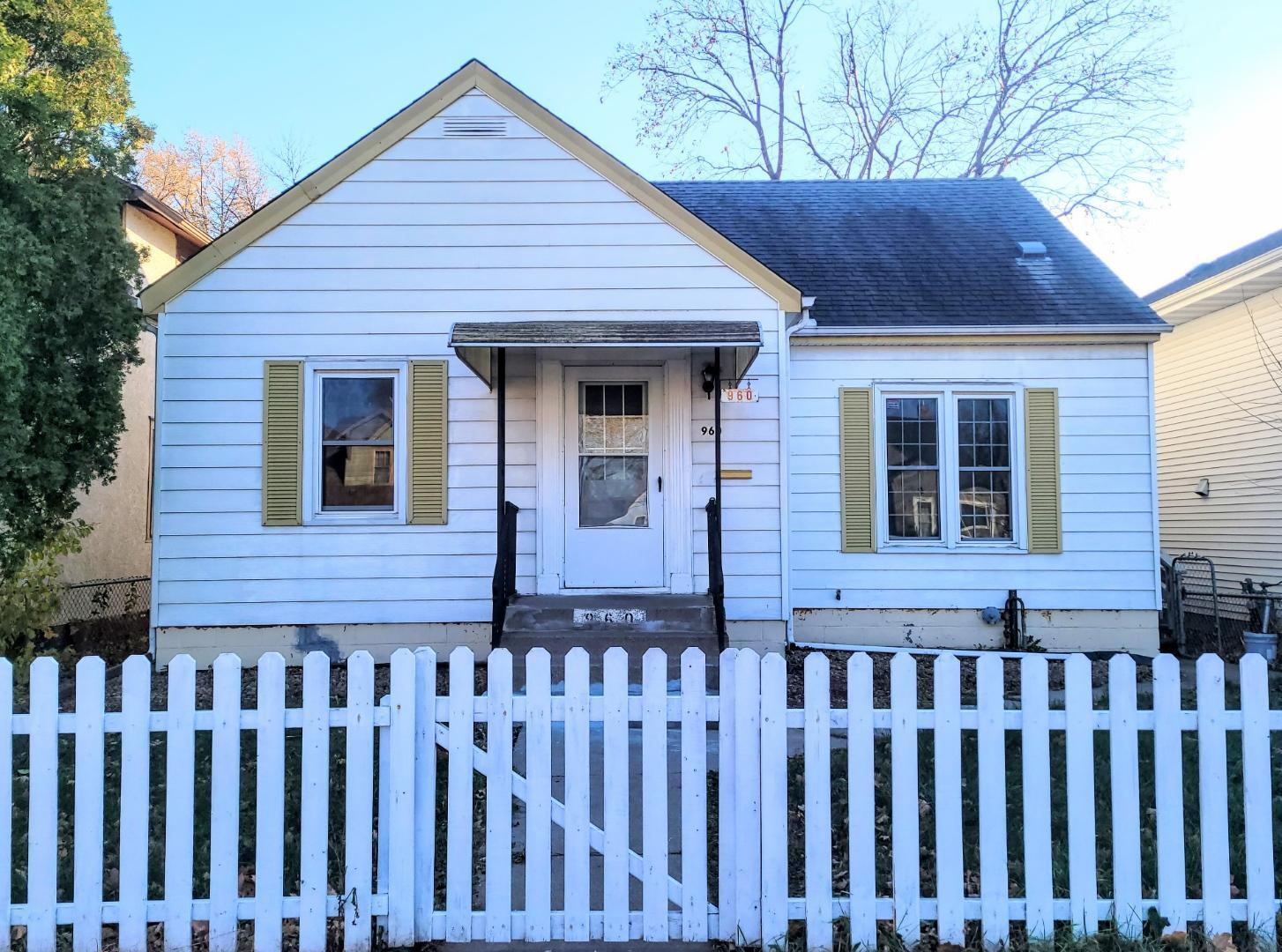 960 Geranium Avenue E, Saint Paul MN 55106