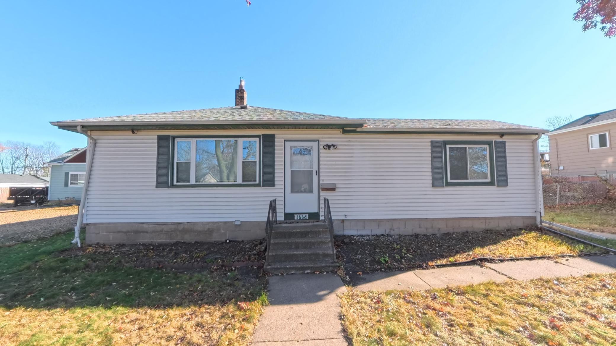 1664 Barclay Street, Saint Paul MN 55106