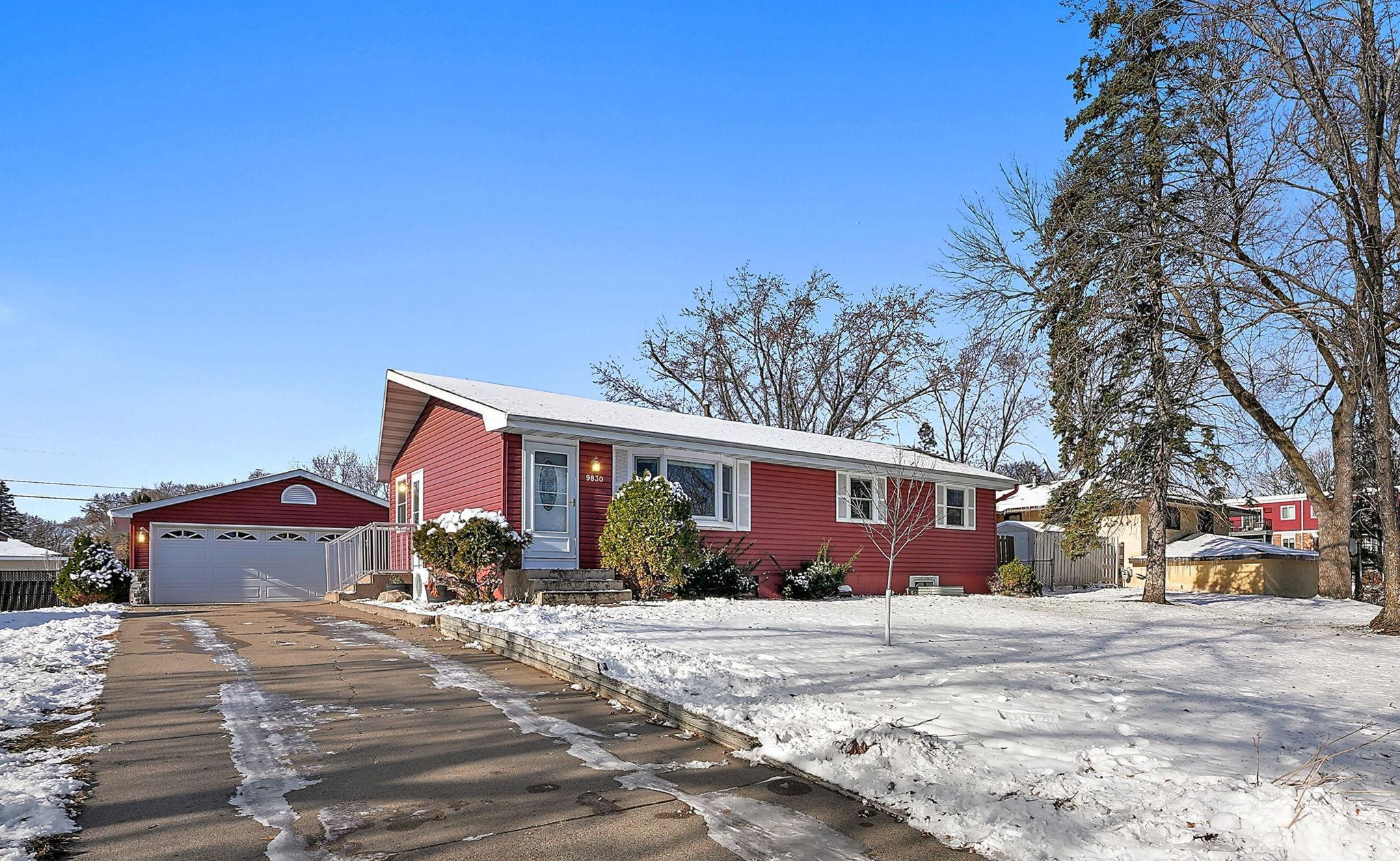 9830 6th Street NE, Blaine MN 55434