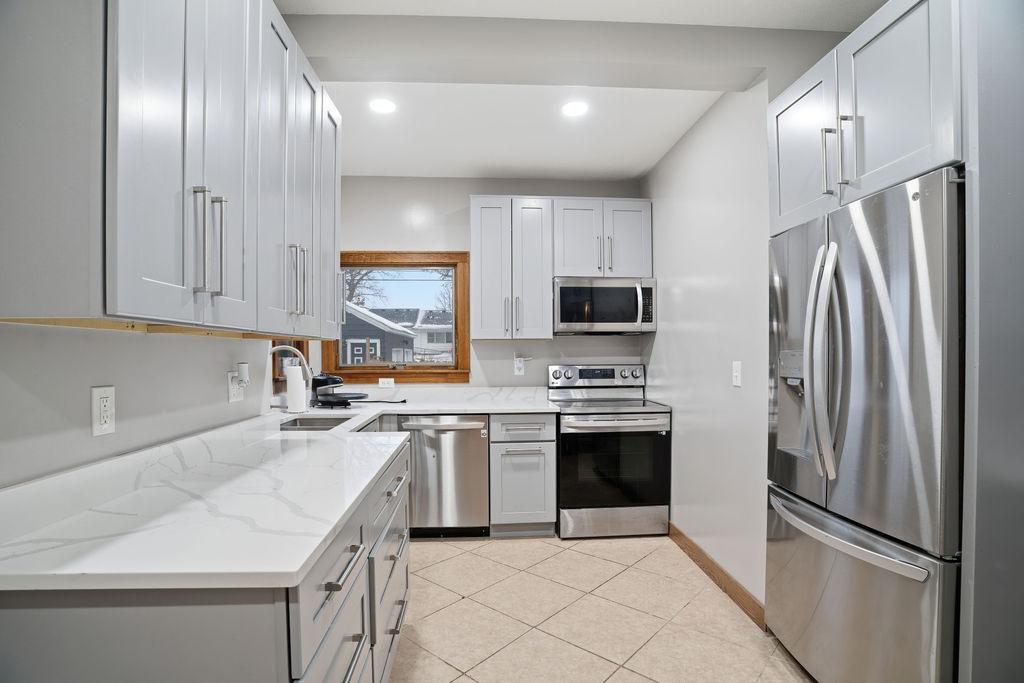 1201 6th Street E, Saint Paul MN 55106