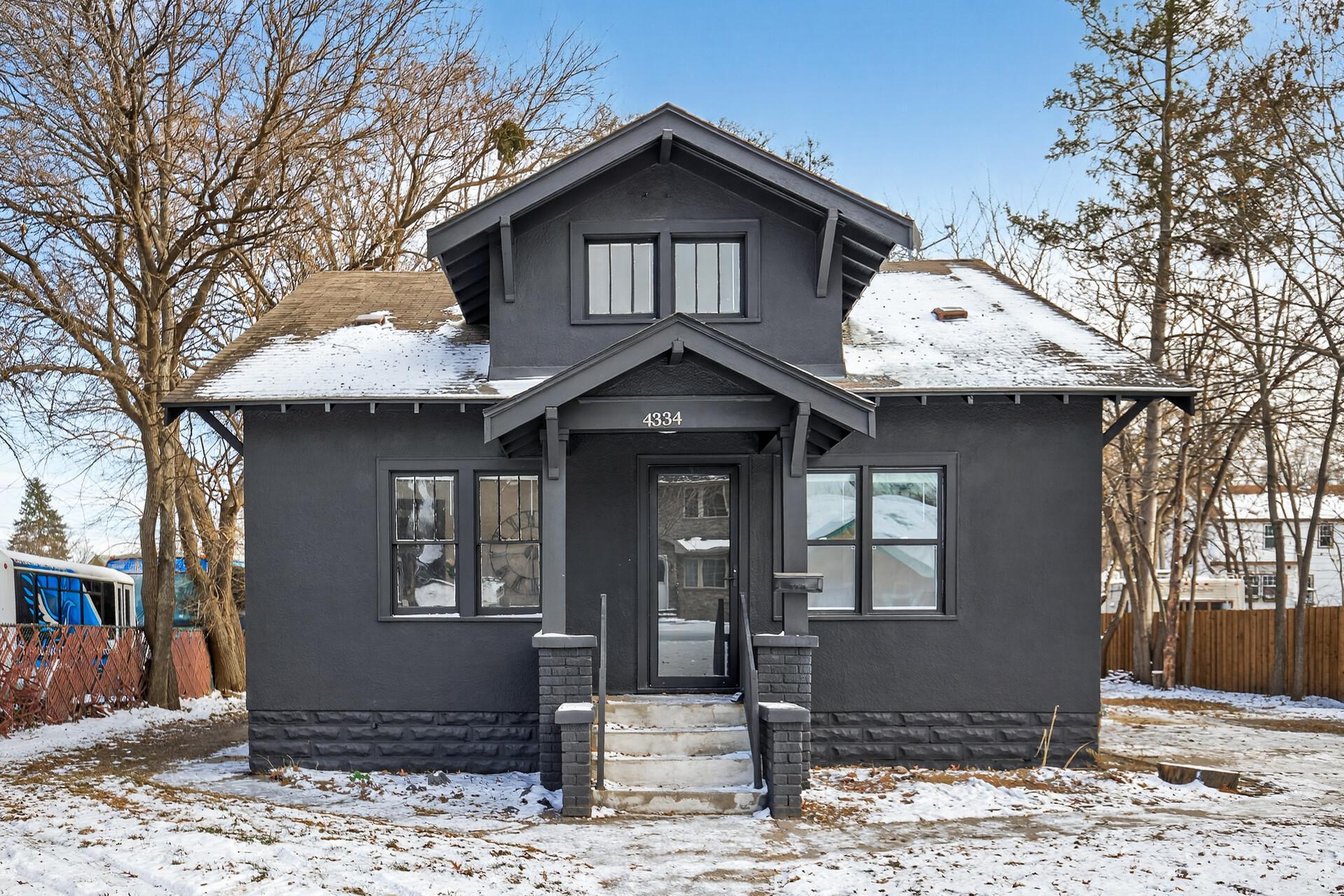 4334 Fremont Avenue N, Minneapolis MN 55412