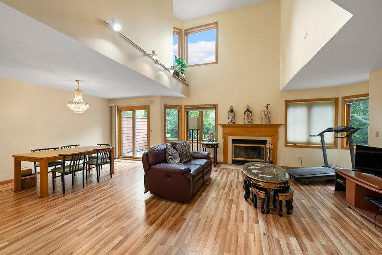 10695 53rd Avenue N, Plymouth MN 55442