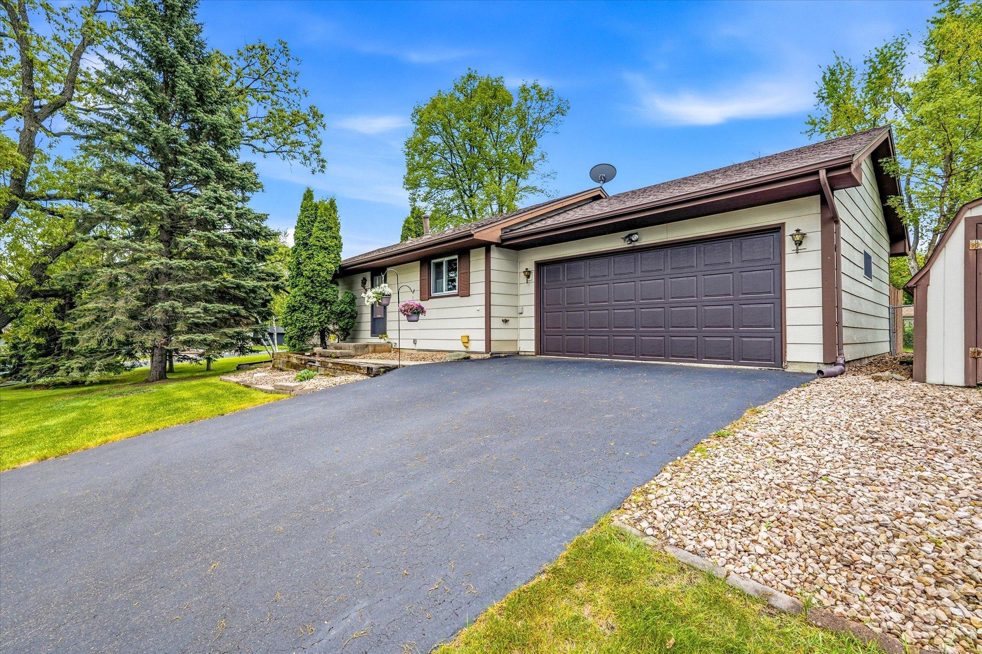 8435 Shadyview Lane N, Maple Grove MN 55311