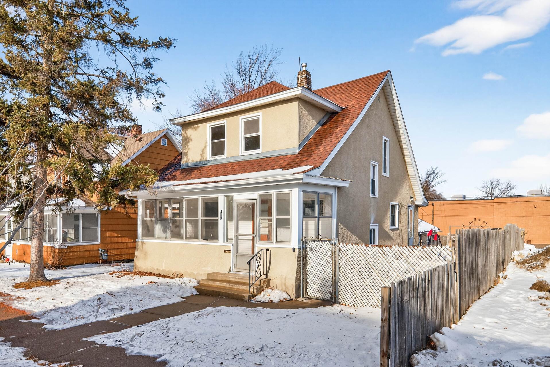 813 Jessamine Avenue E, Saint Paul MN 55106