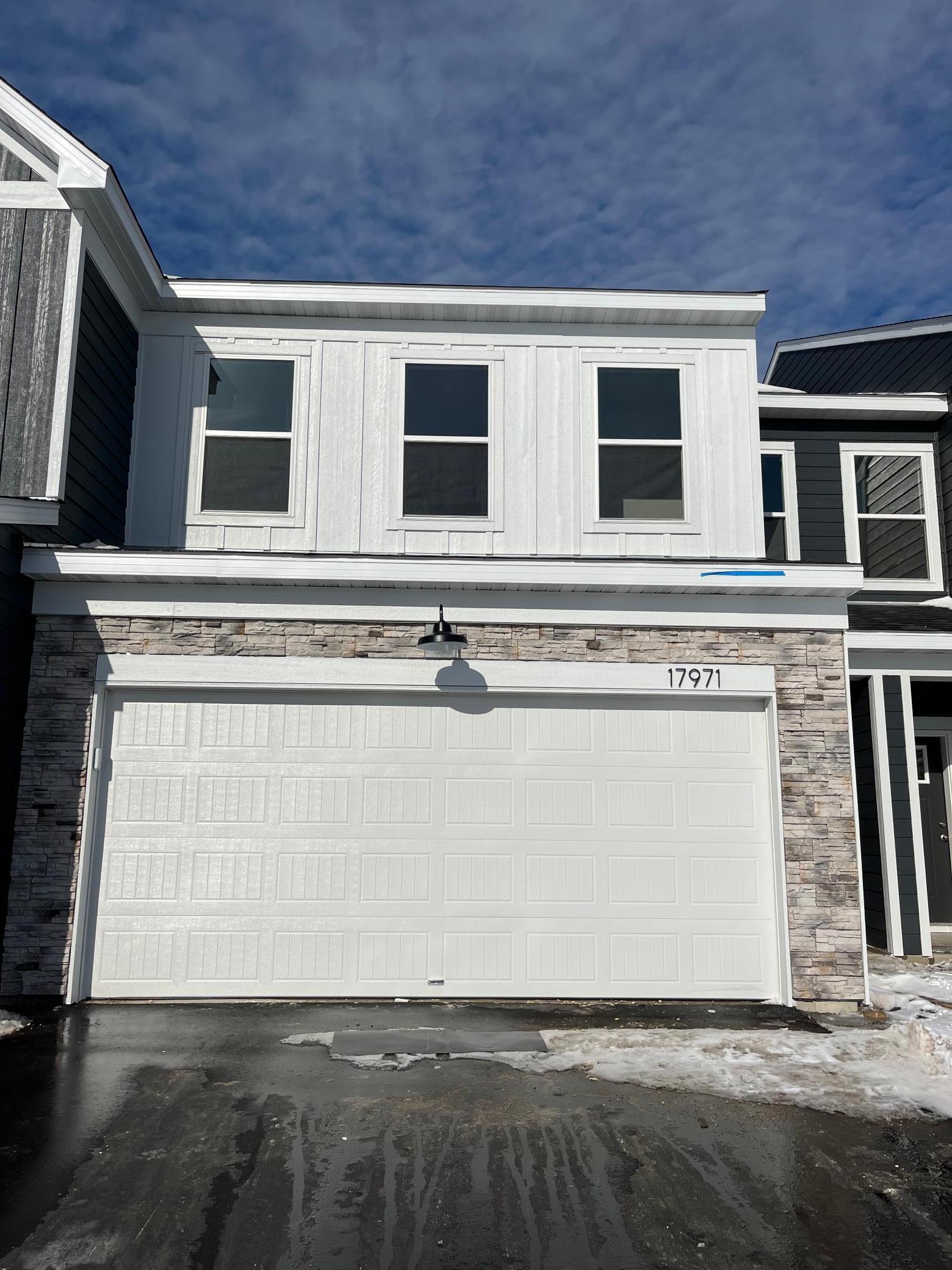 17971 Genoa Drive, Lakeville MN 55044