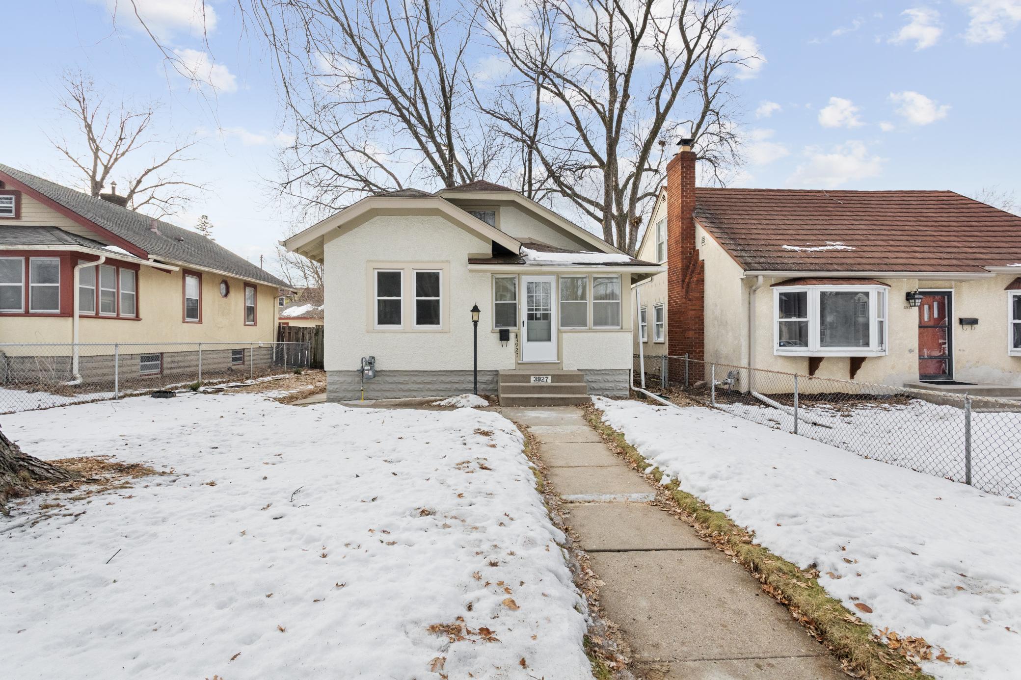 3927 Russell Avenue N, Minneapolis MN 55412