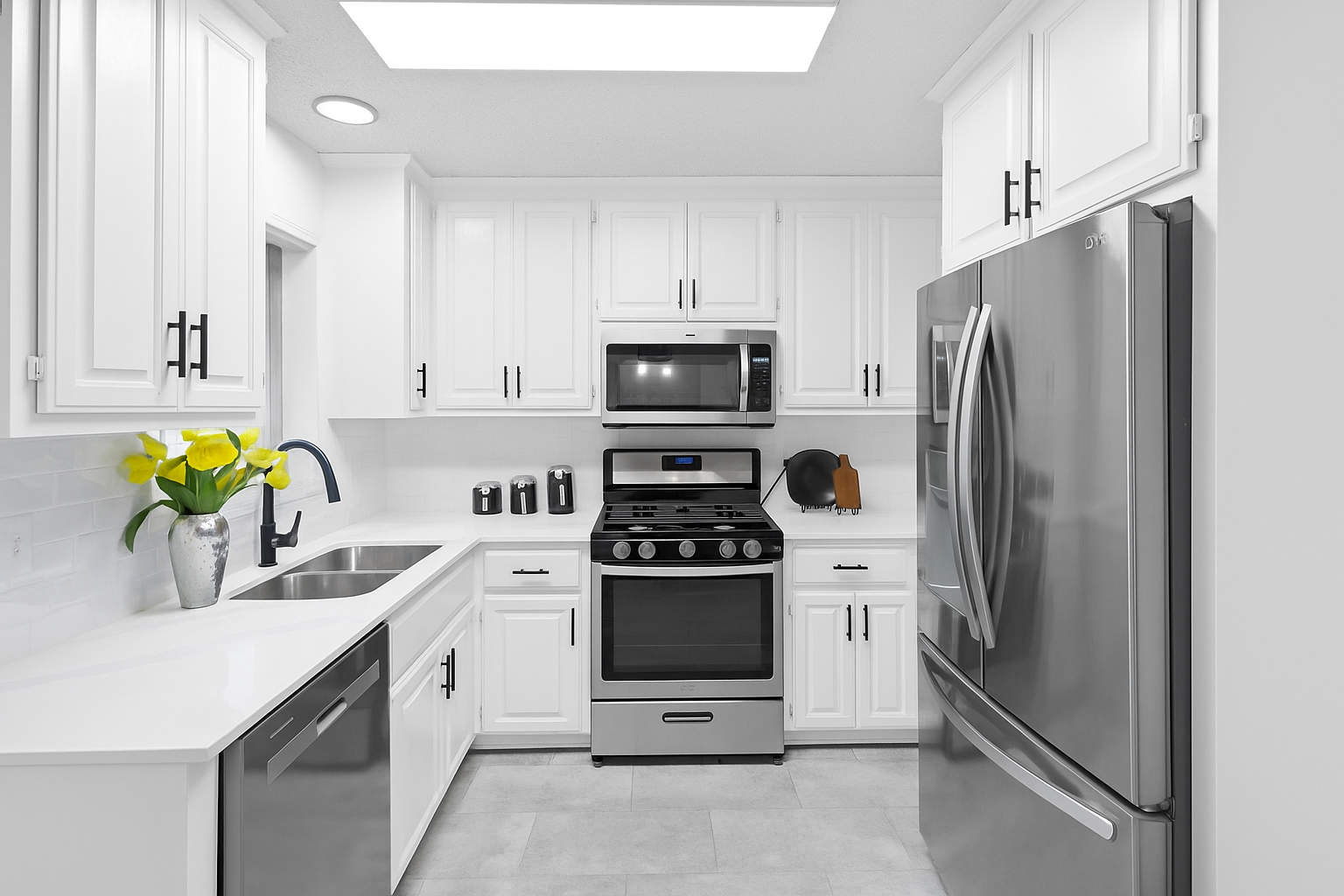 20420 Hughes Avenue W, Lakeville MN 55044