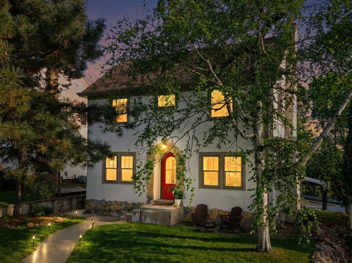 4833 13th Avenue S, Minneapolis MN 55417