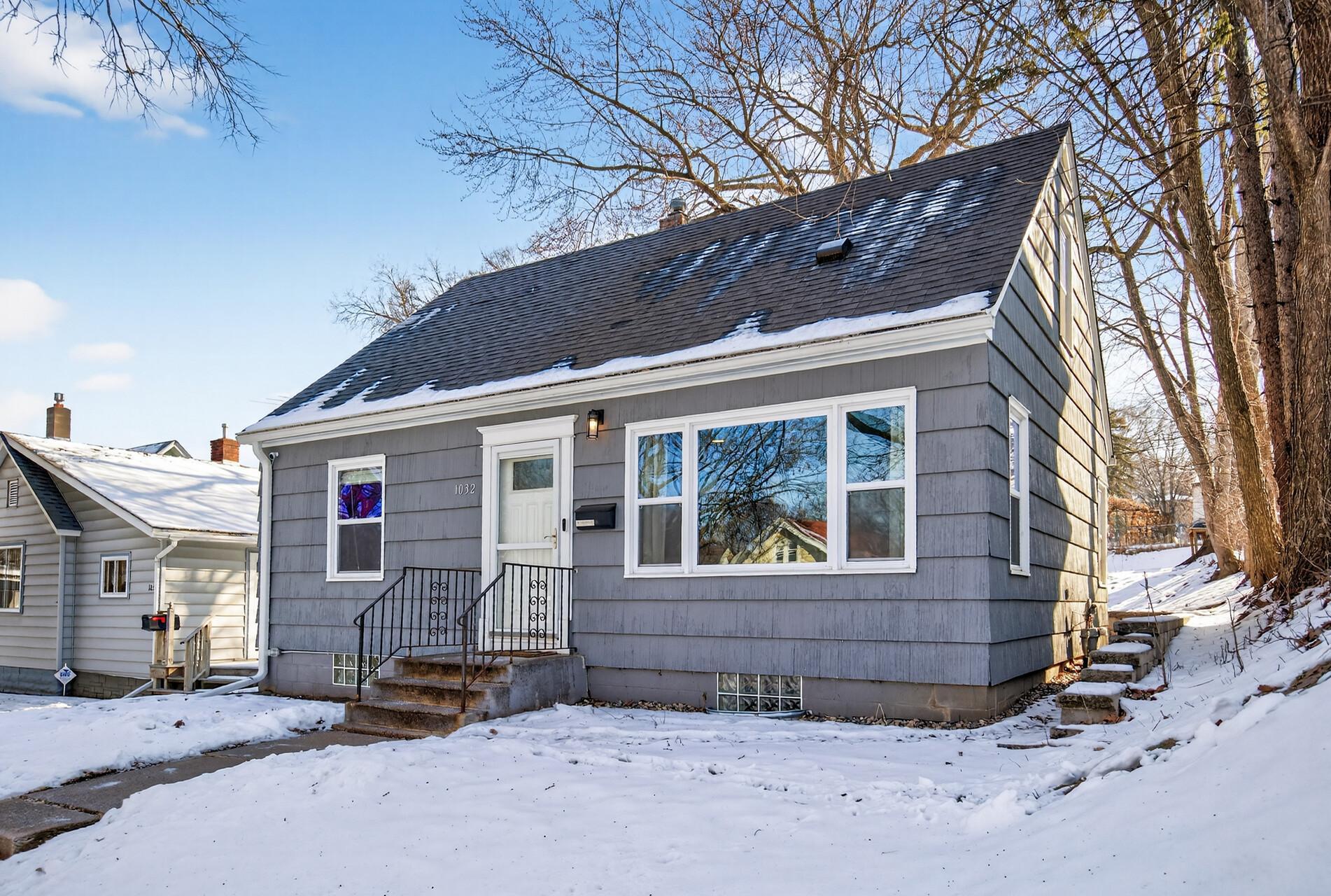 1032 Margaret Street, Saint Paul MN 55106