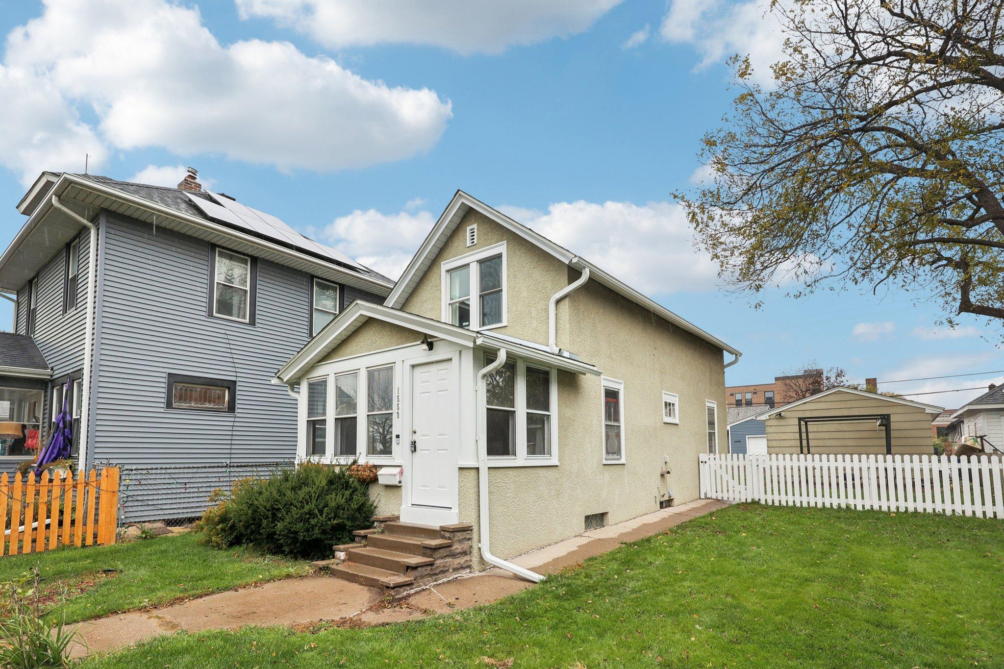 1559 Almond Avenue, Saint Paul MN 55108