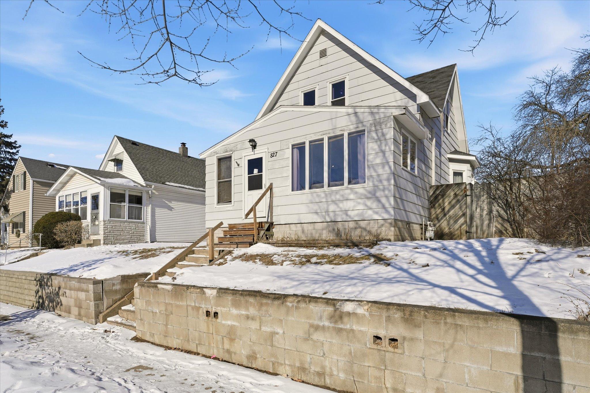 827 Lafond Avenue, Saint Paul MN 55104