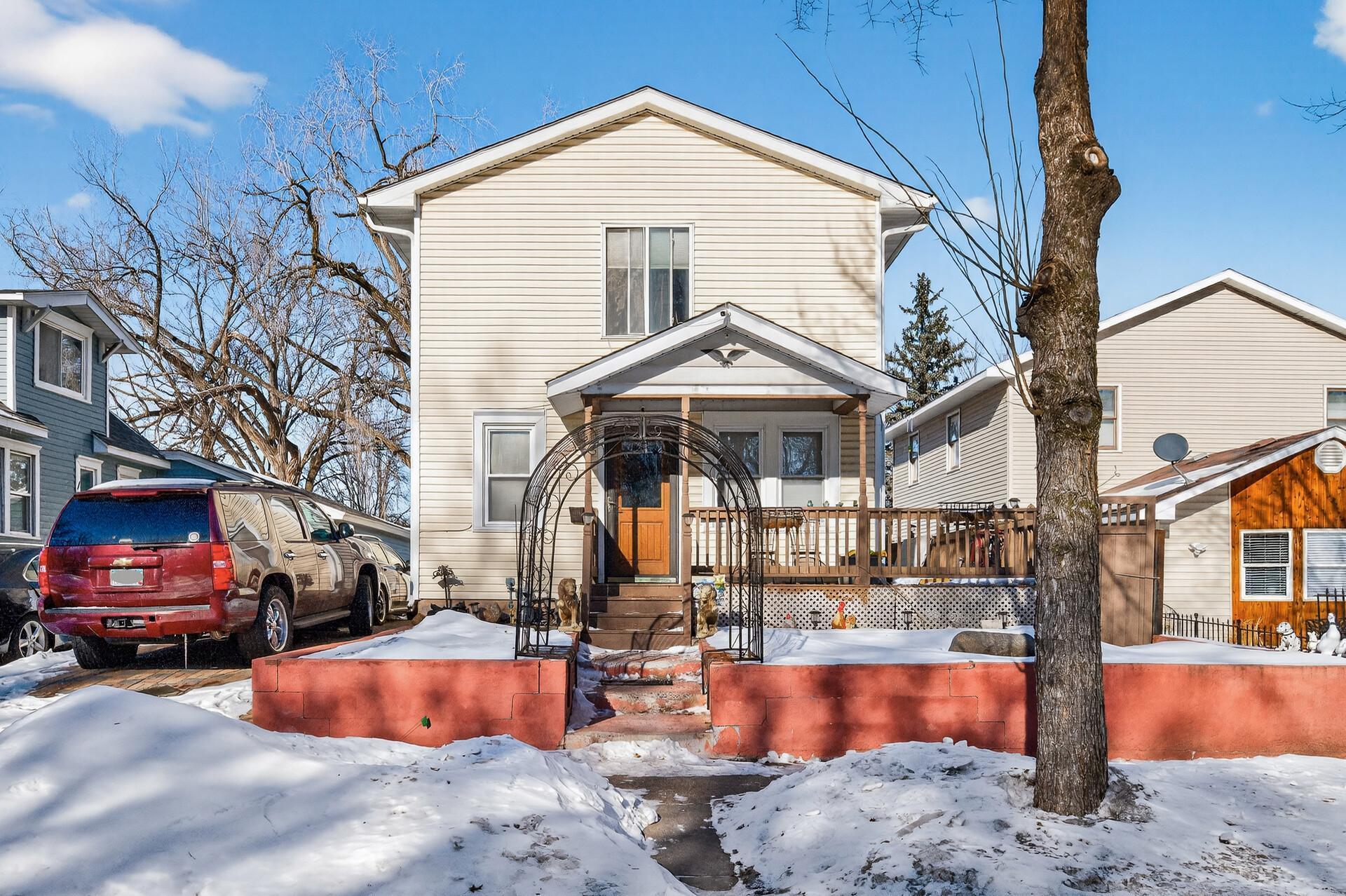 1159 Case Avenue, Saint Paul MN 55106