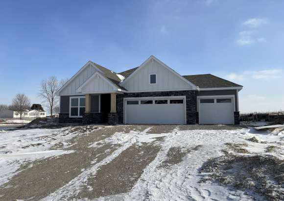 20016 Gadfly Way, Lakeville MN 55044