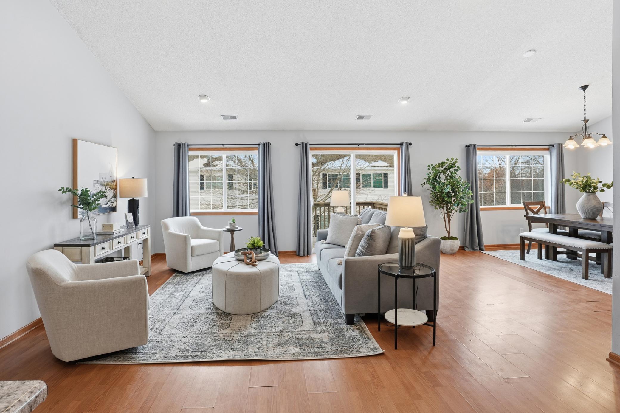 7463 Derby Lane, Shakopee MN 55379