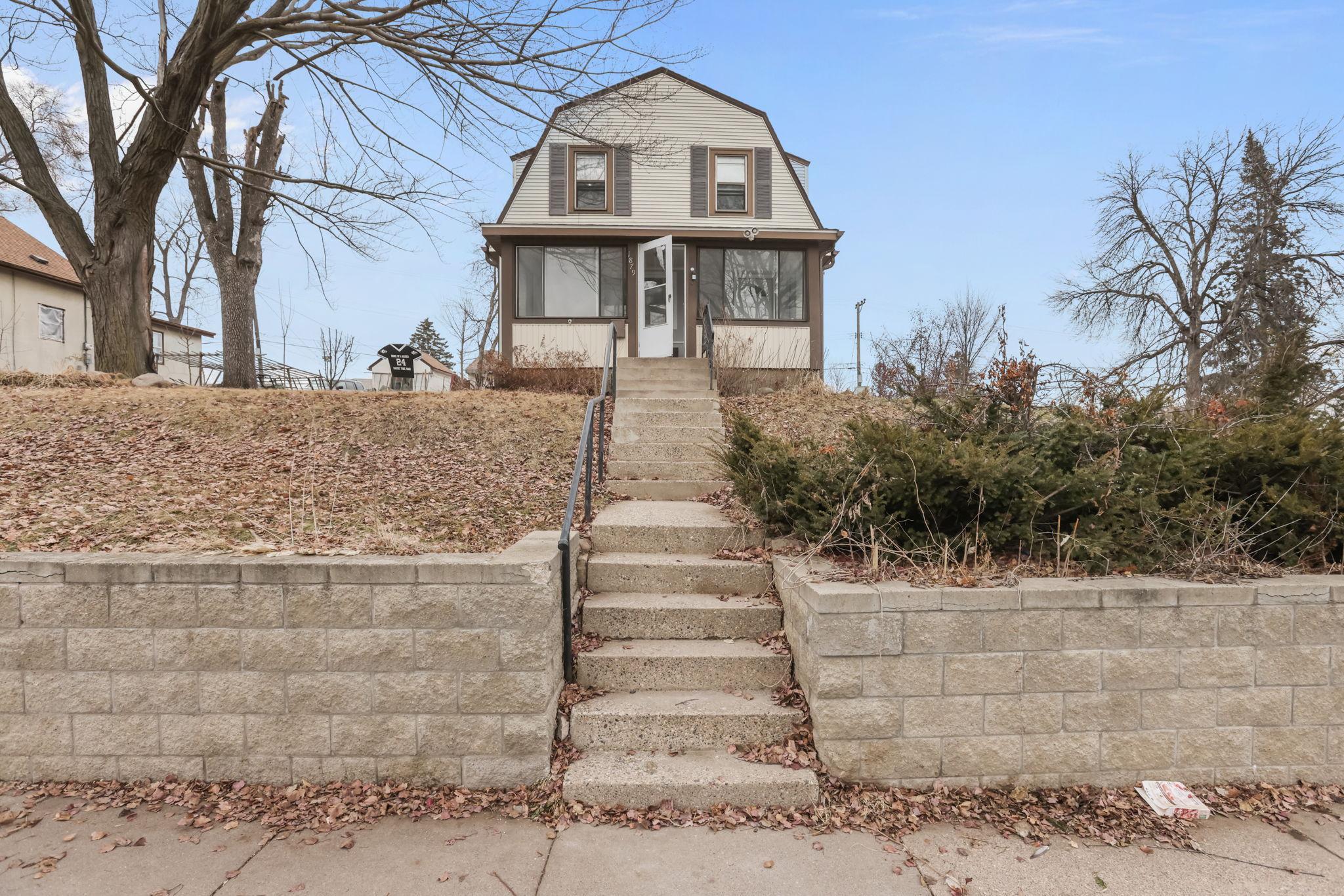 1879 Ames Avenue, Saint Paul MN 55119