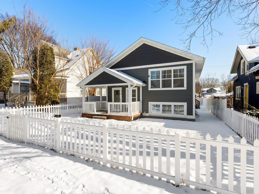 2938 Sheridan Avenue N, Minneapolis MN 55411