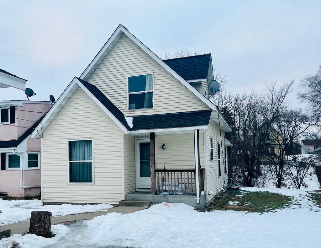 1149 5th Street E, Saint Paul MN 55106