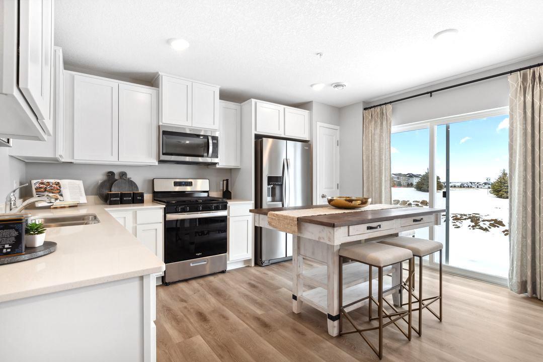 13684 Kaylemore Trail, Rosemount MN 55068