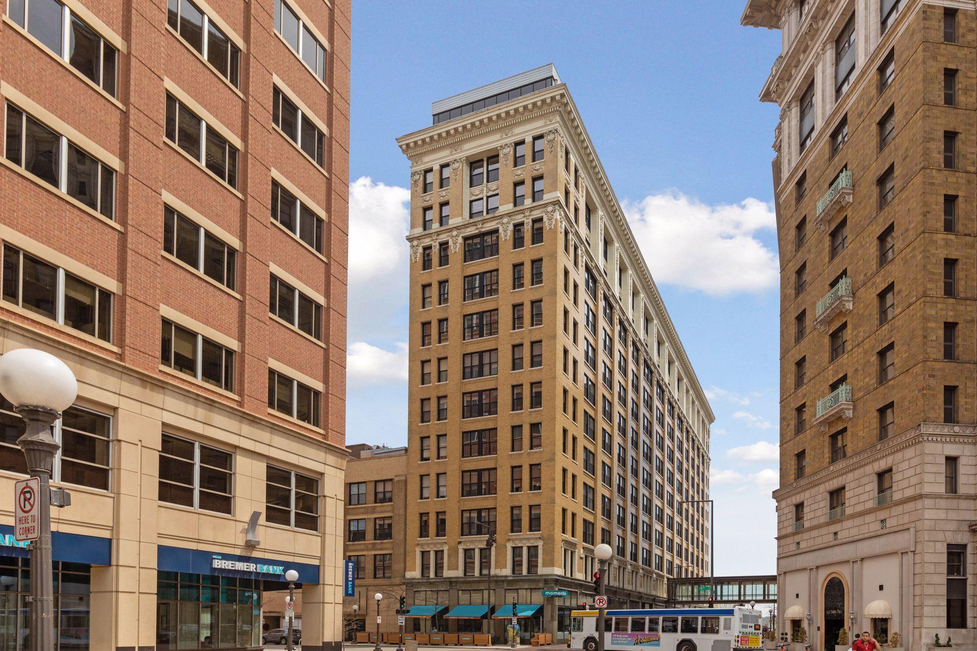 350 Saint Peter Street Unit 908, Saint Paul MN 55102