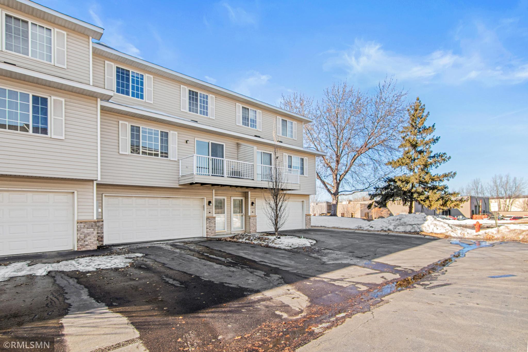 2509 Cobble Hill Court Unit H, Woodbury MN 55125